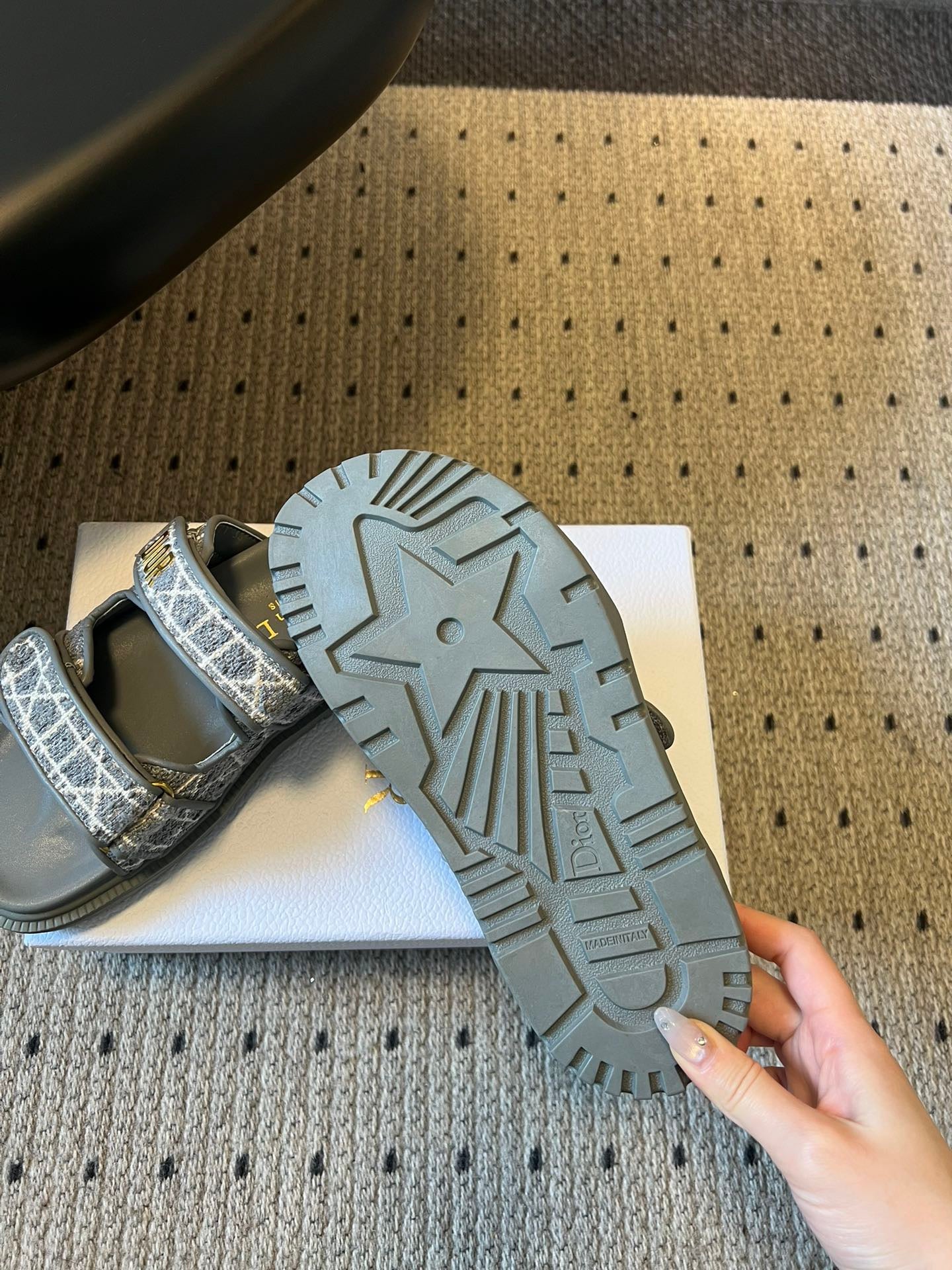 CD DIORACT SANDALS