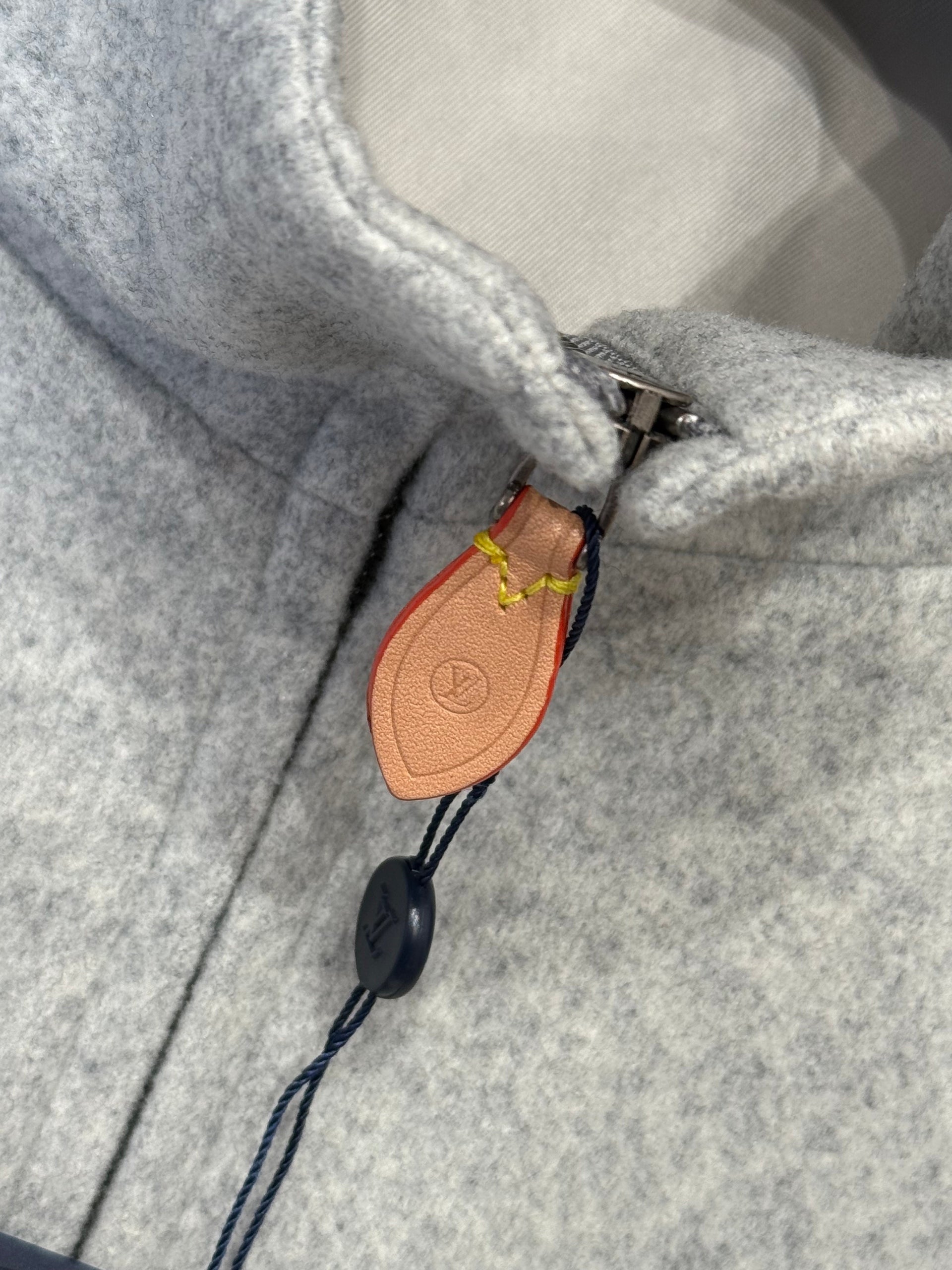 LOU JACKET