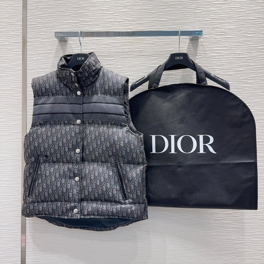 CD VEST