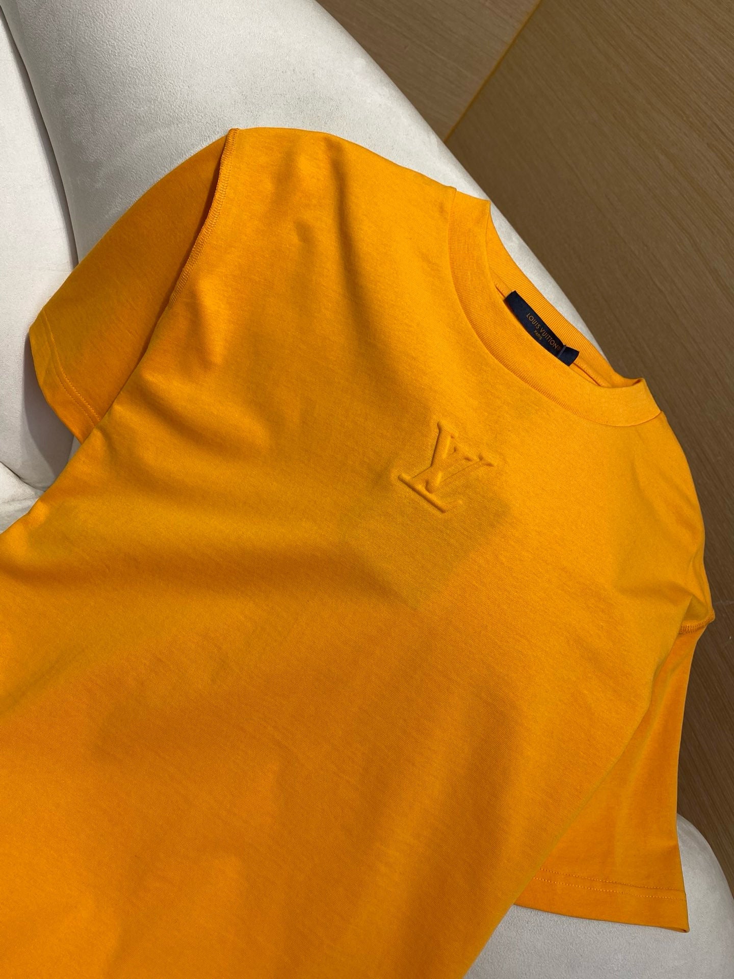 LOU T-SHIRT