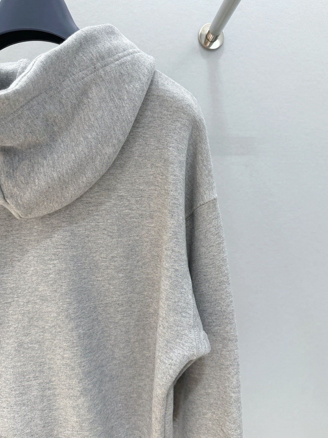LOU ZIP HOODIE