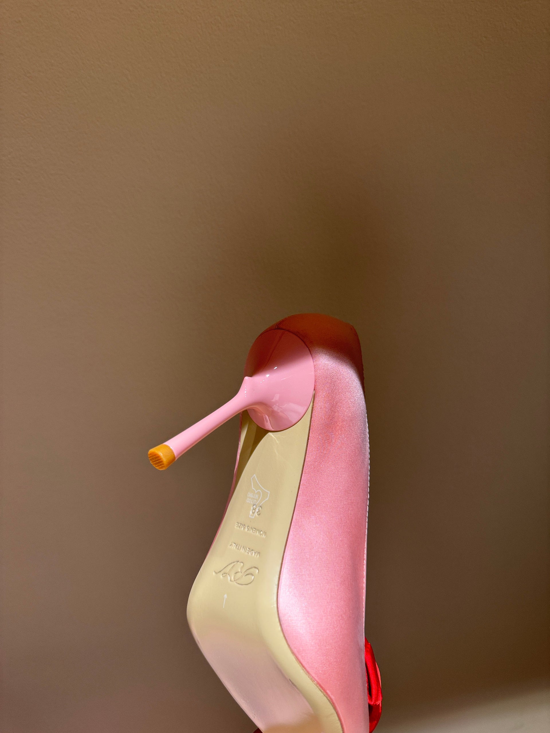 ROGER V HEELS
