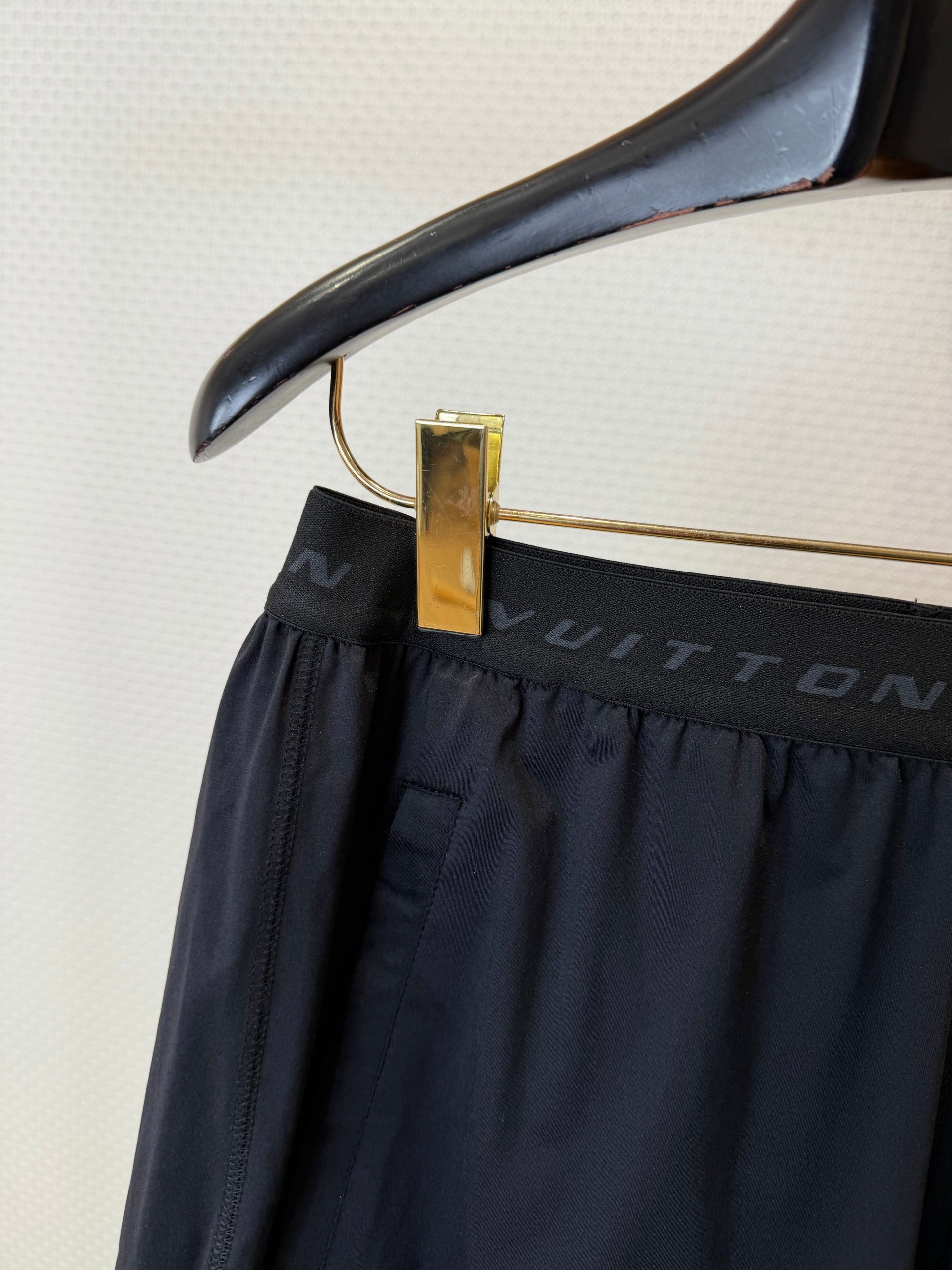 LOU SHORTS