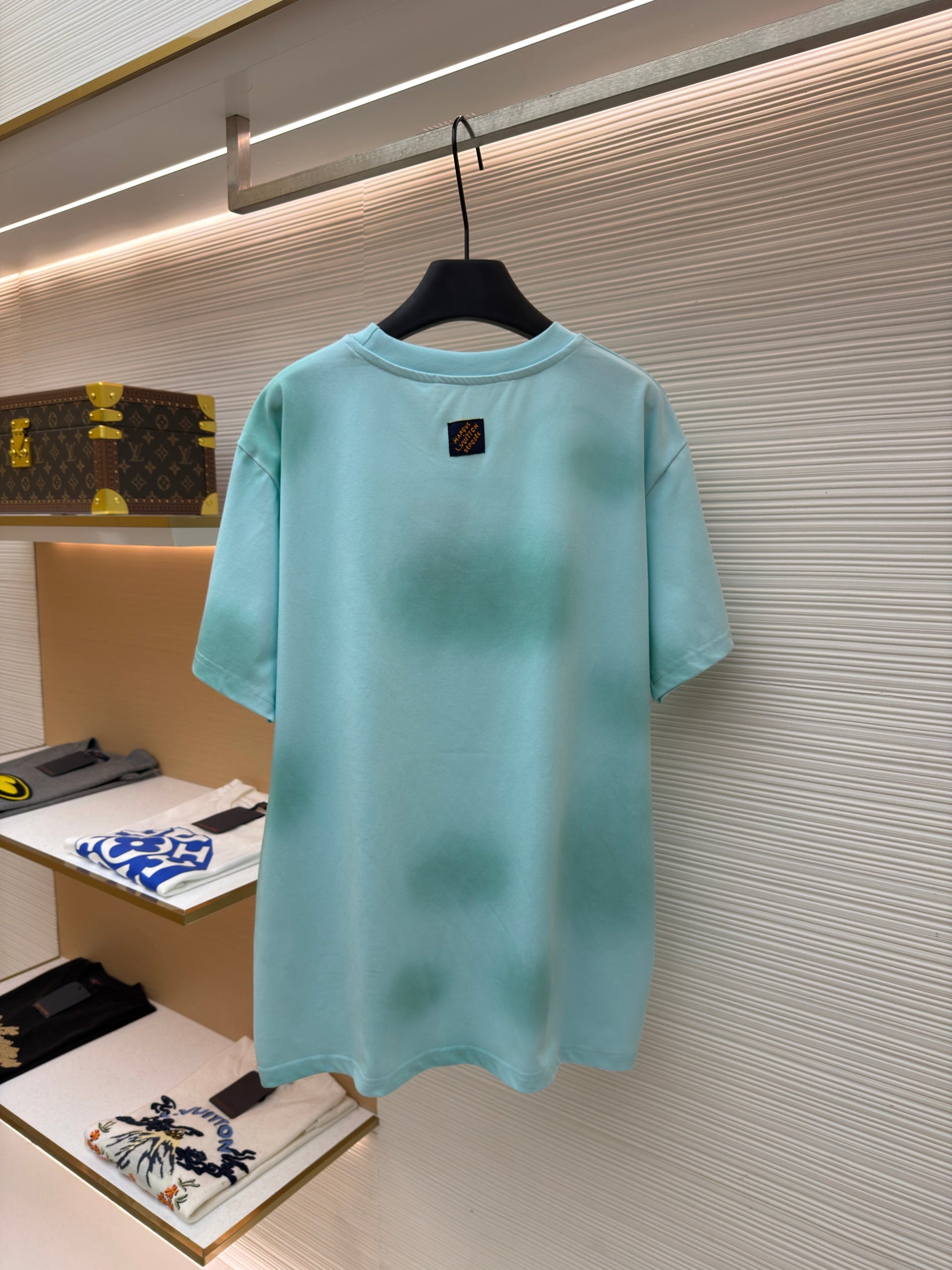 LOU T-SHIRT