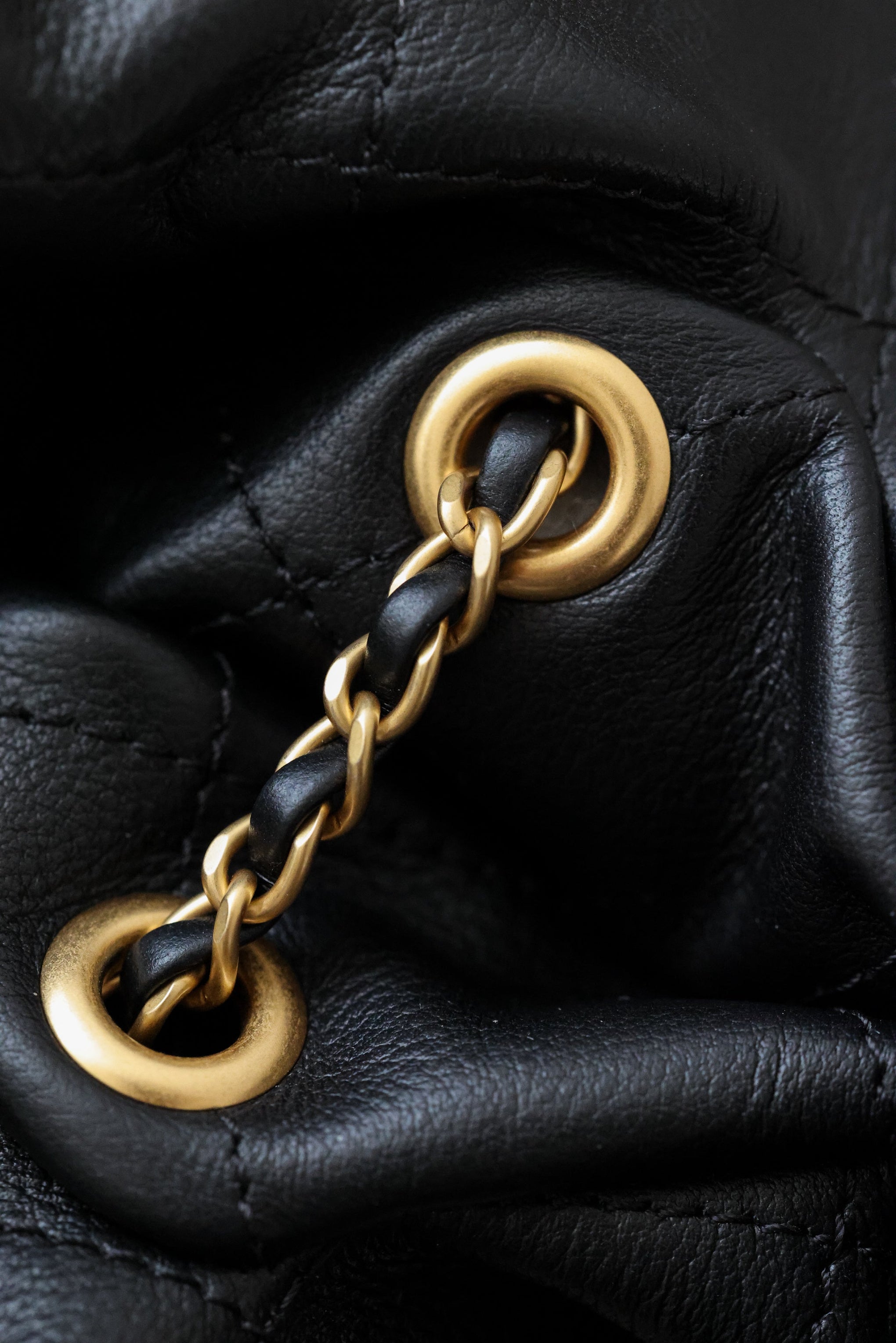 CC 26C SMALL HOBO BAG