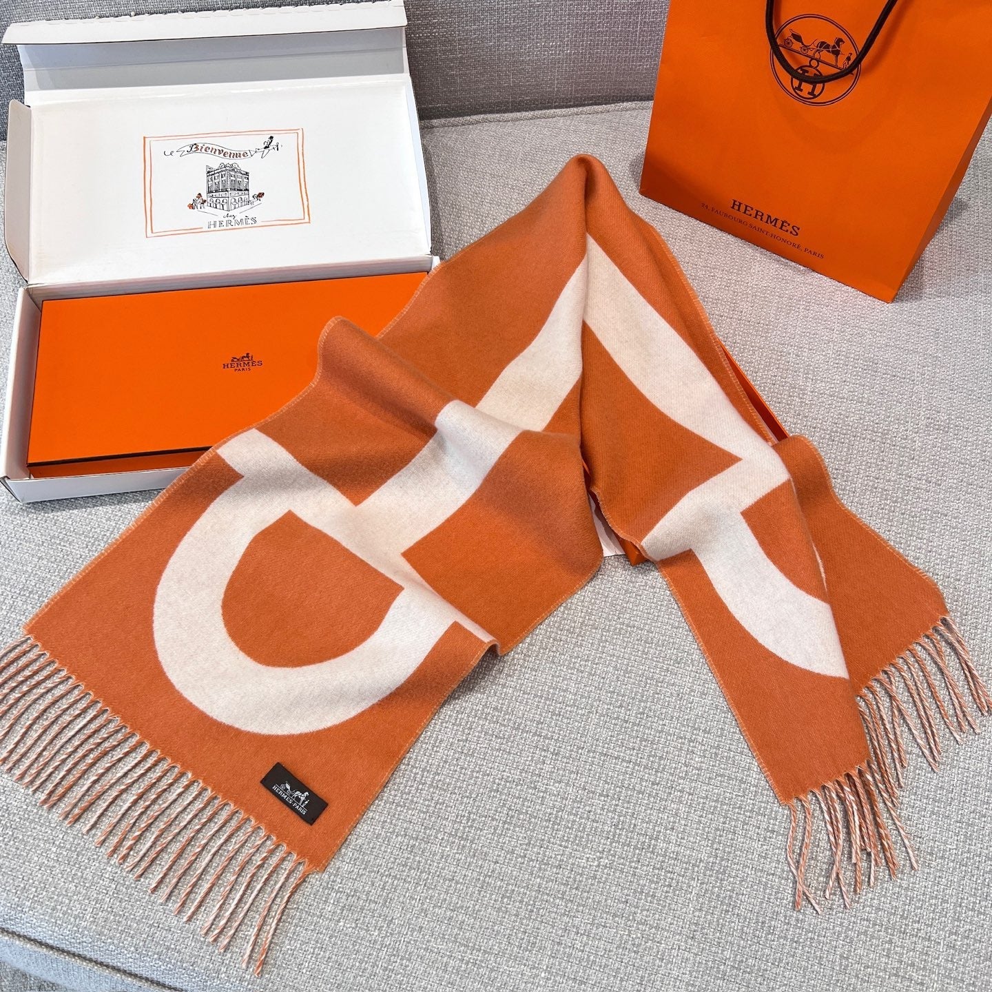 HERM SCARF