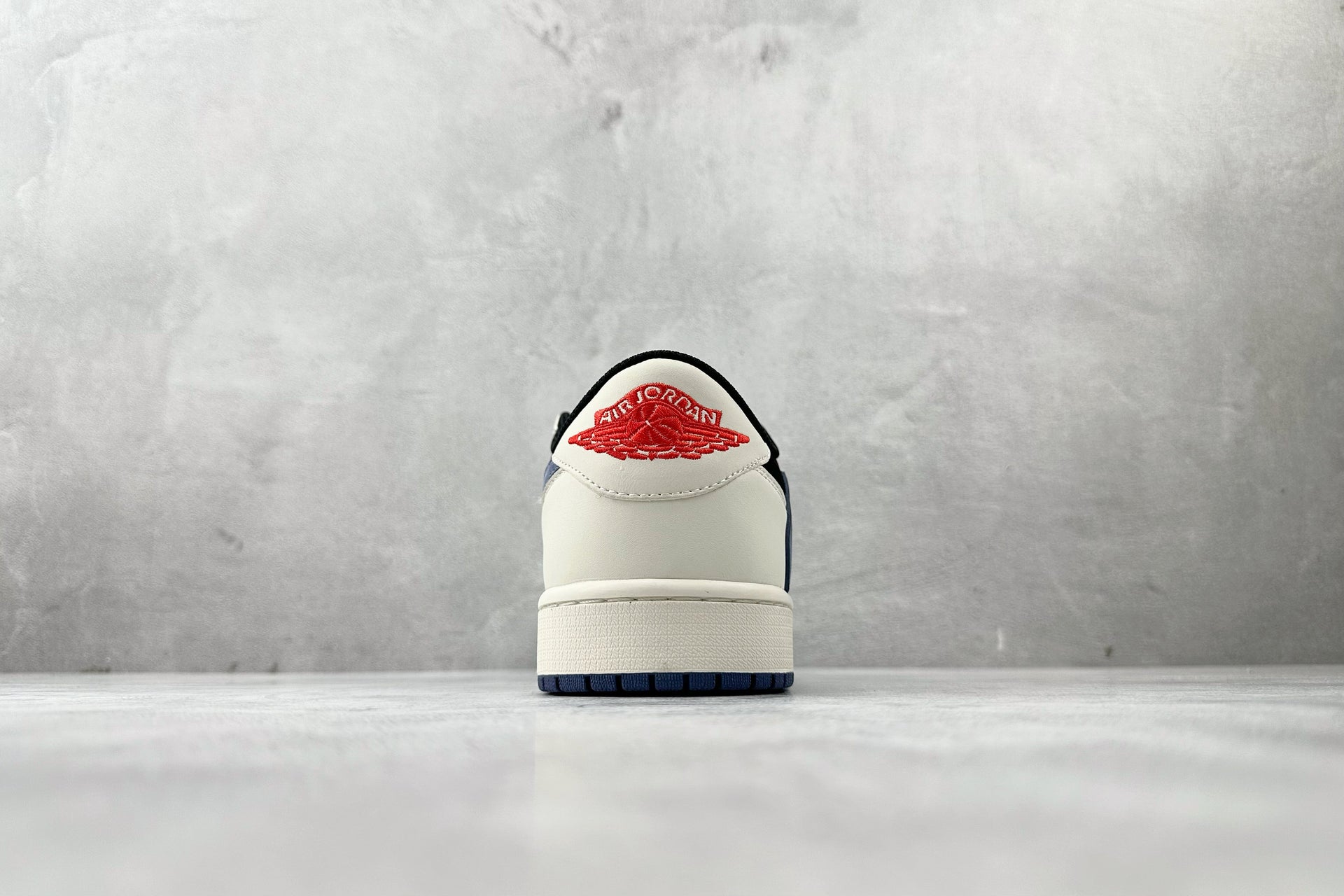 TRAVIS S x JORDAN 1 LOW