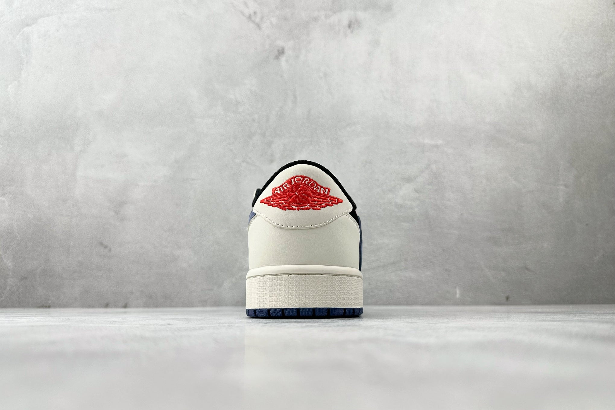 TRAVIS S x JORDAN 1 LOW