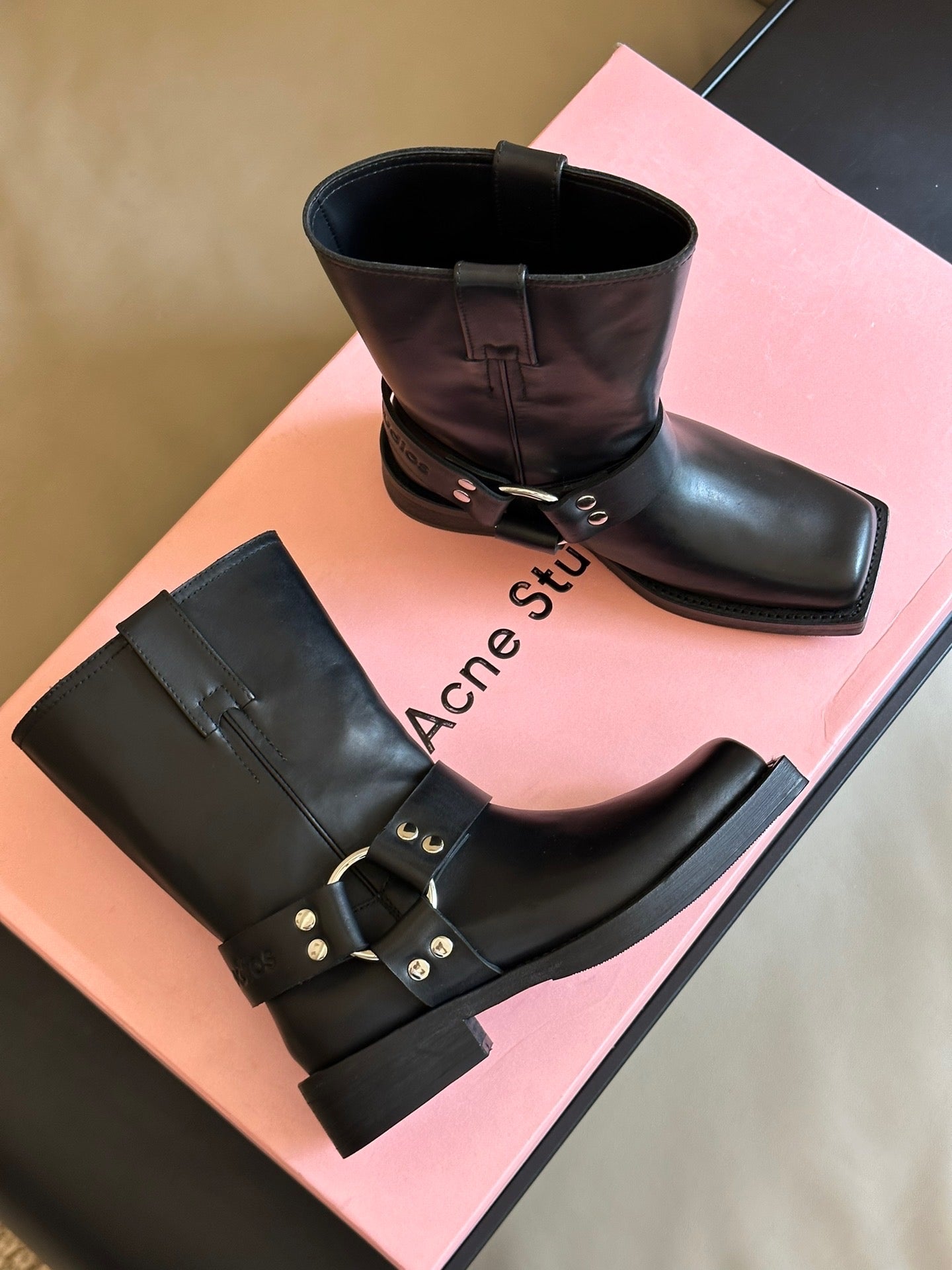 ACNE BOOTS