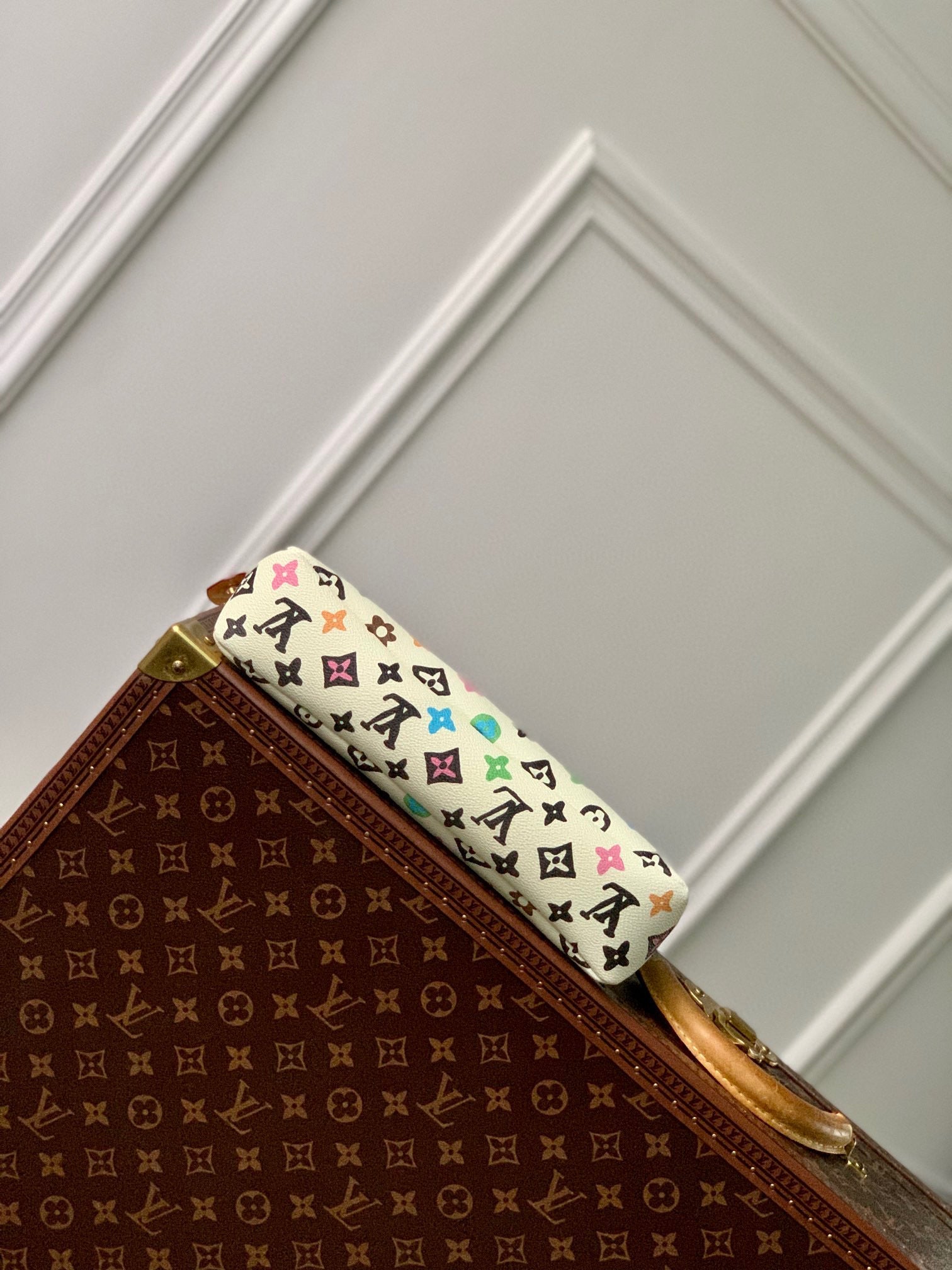 LOU POCHETTE VOYAGE SOUPLE POUCH