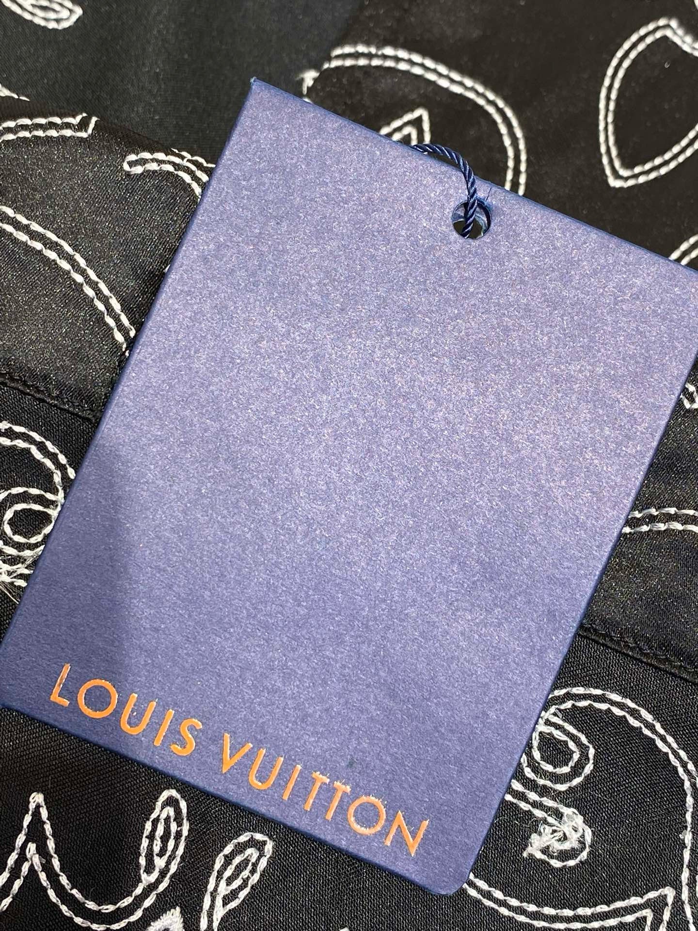 LOU SHIRT