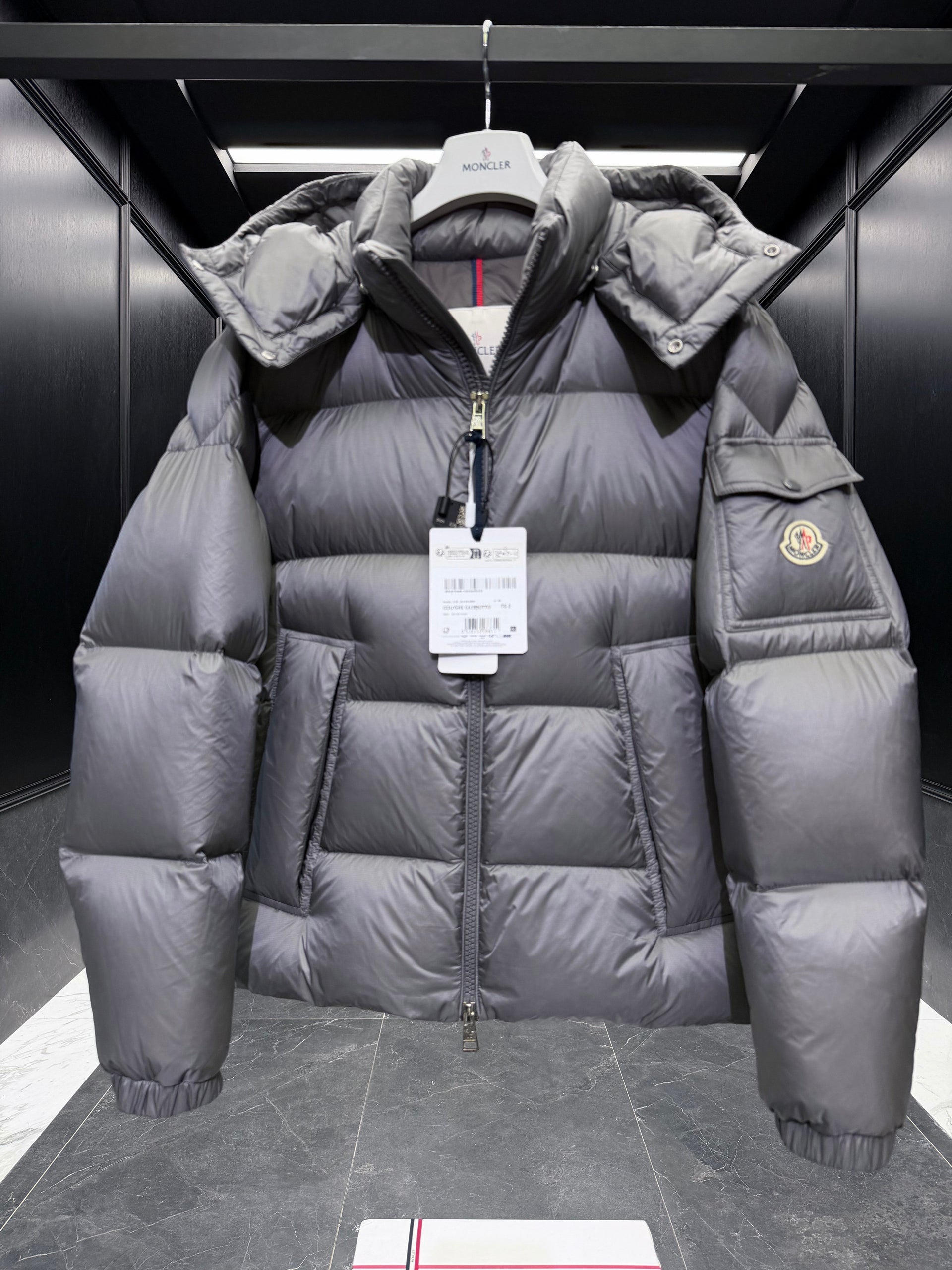 MONC COUYERE JACKET