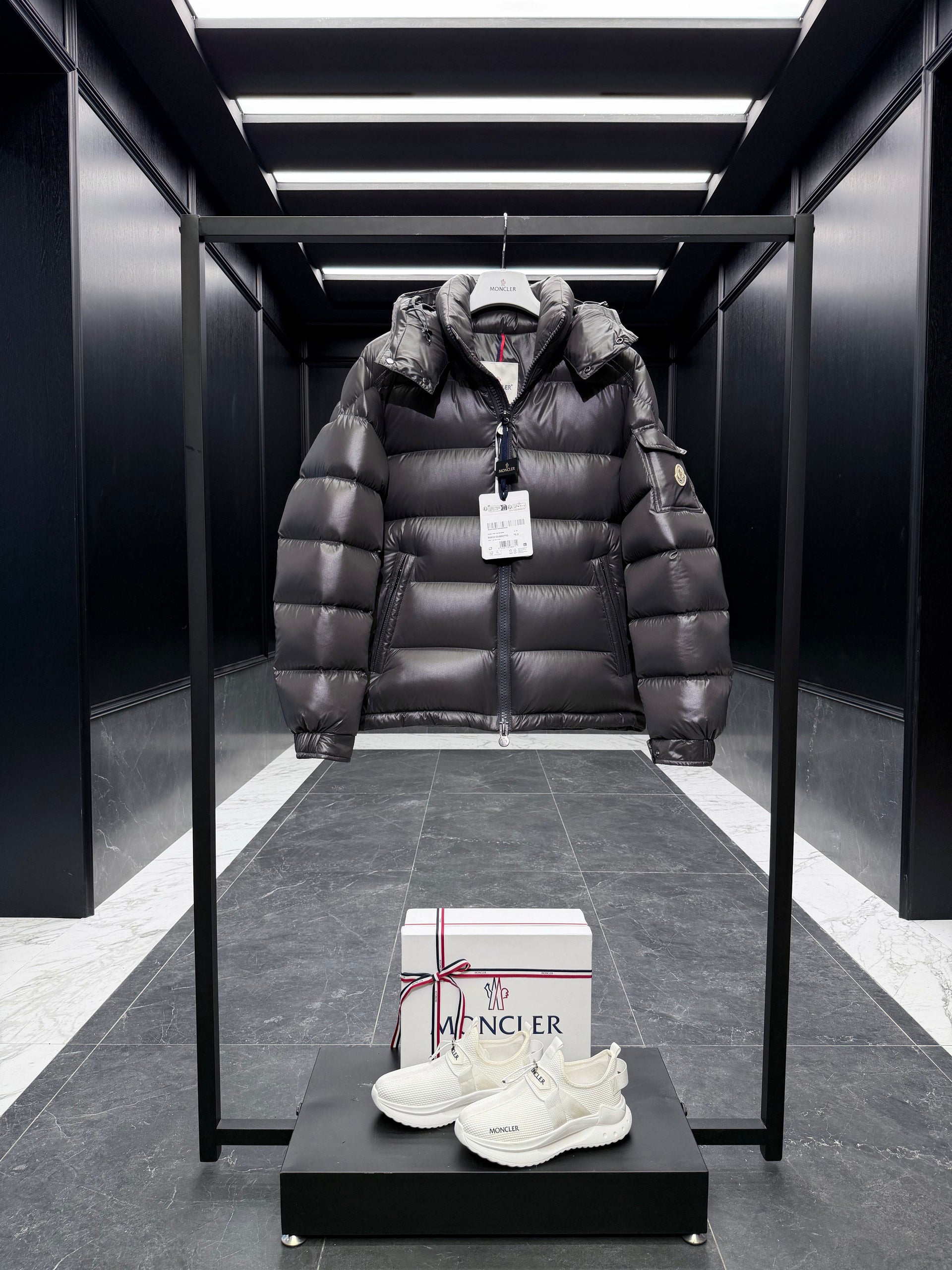 MONC MAYA JACKET