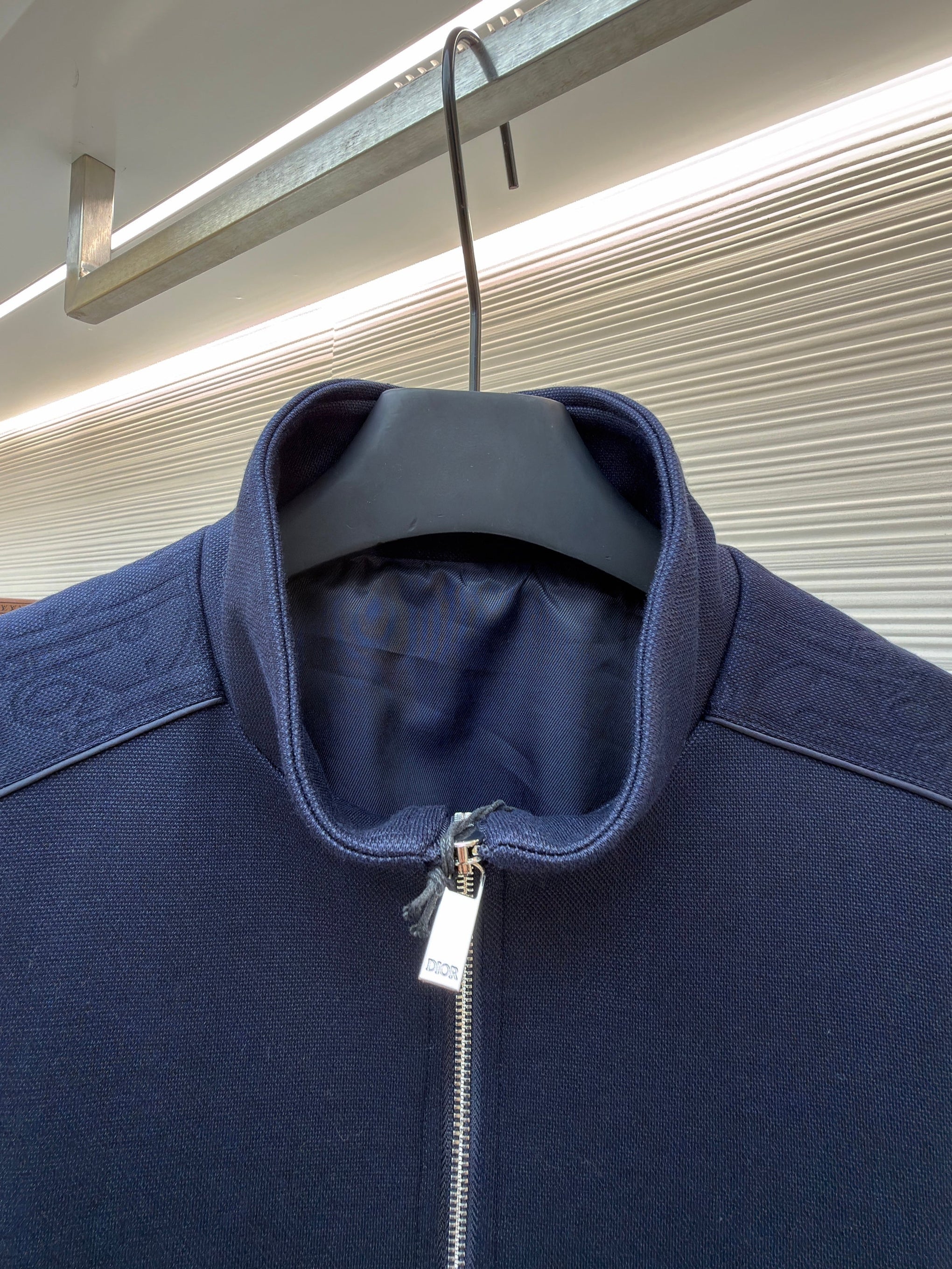 CD BOMBER SWEATSHIRT