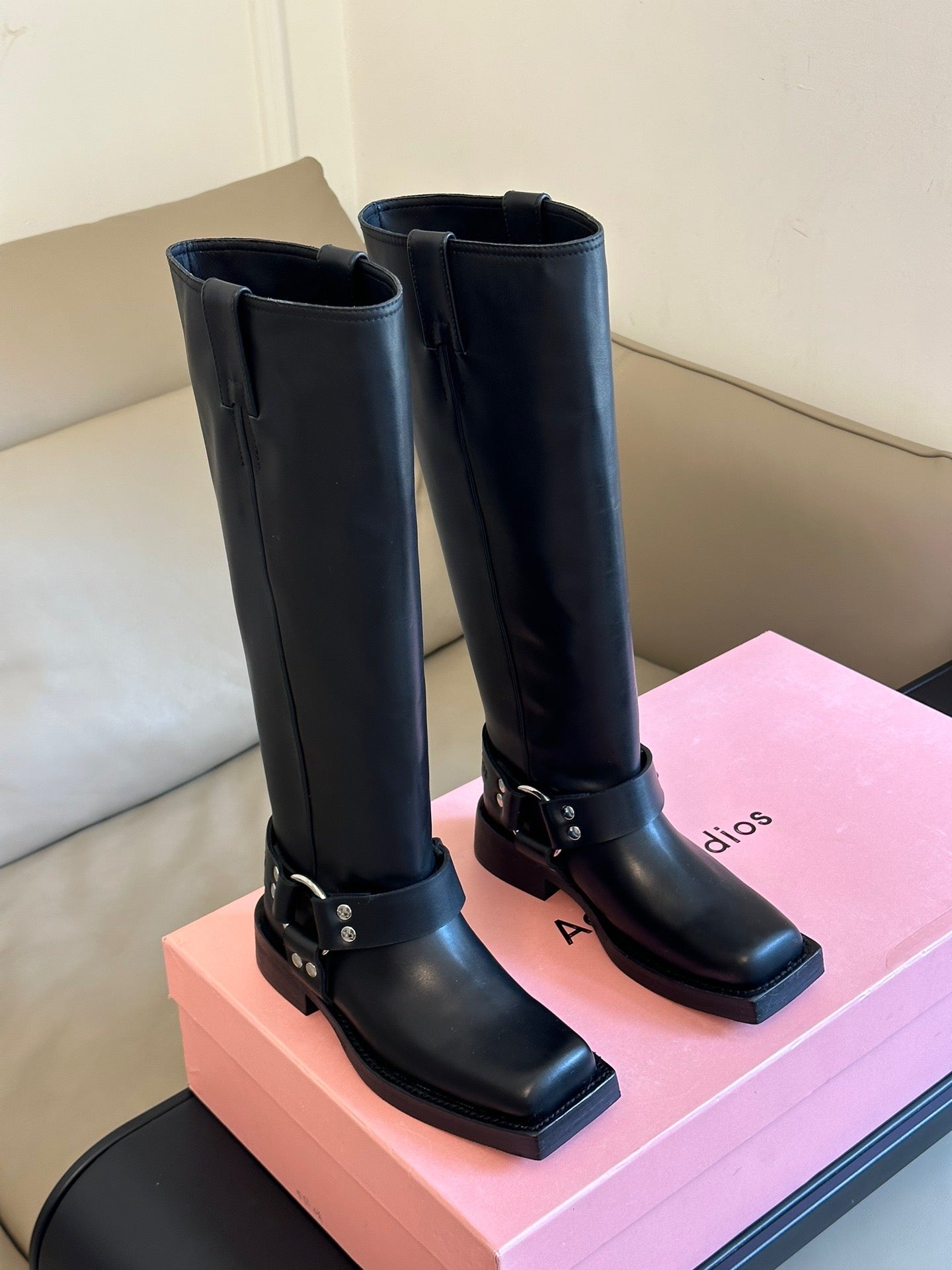 ACNE BOOTS