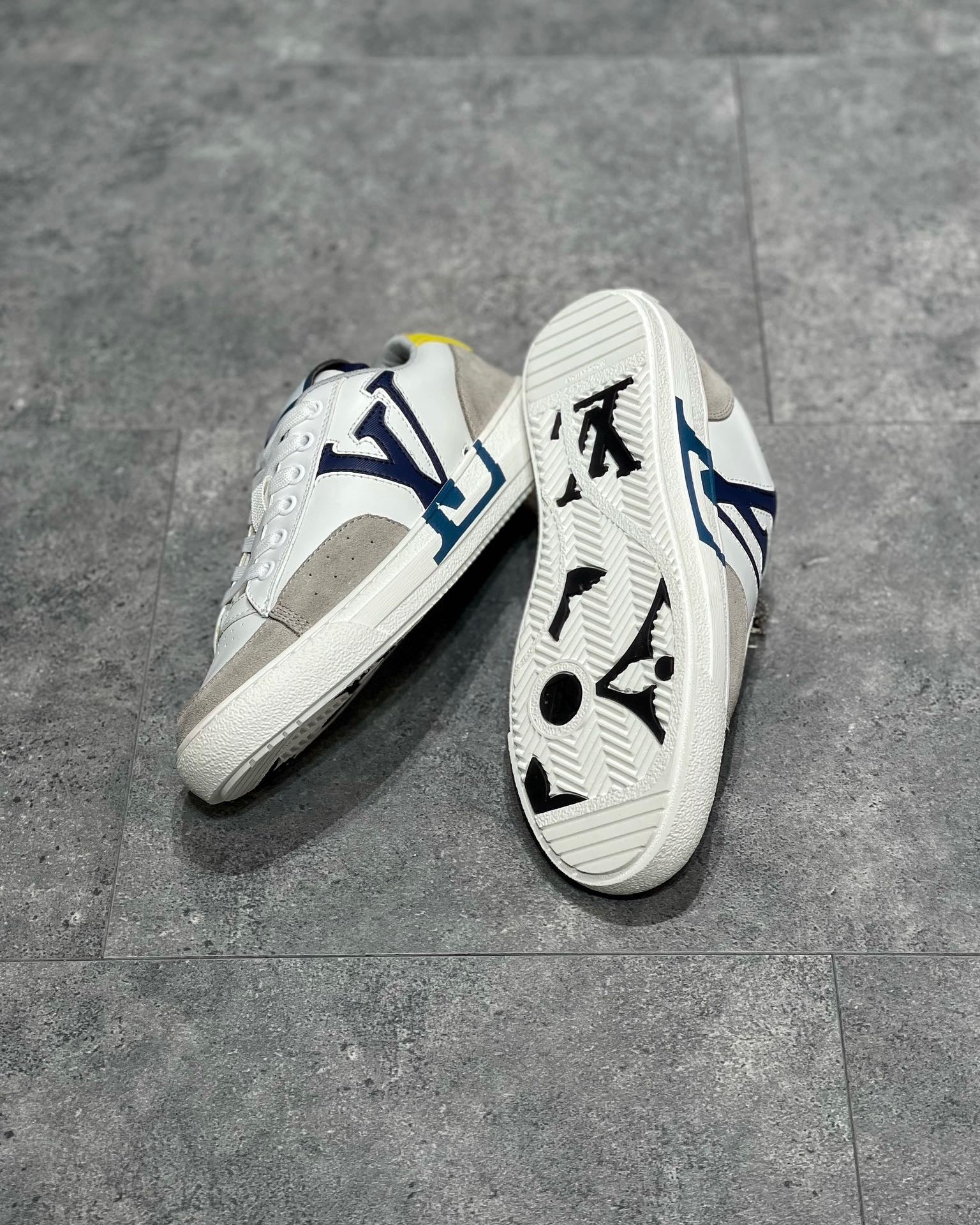LOU TRAINERS