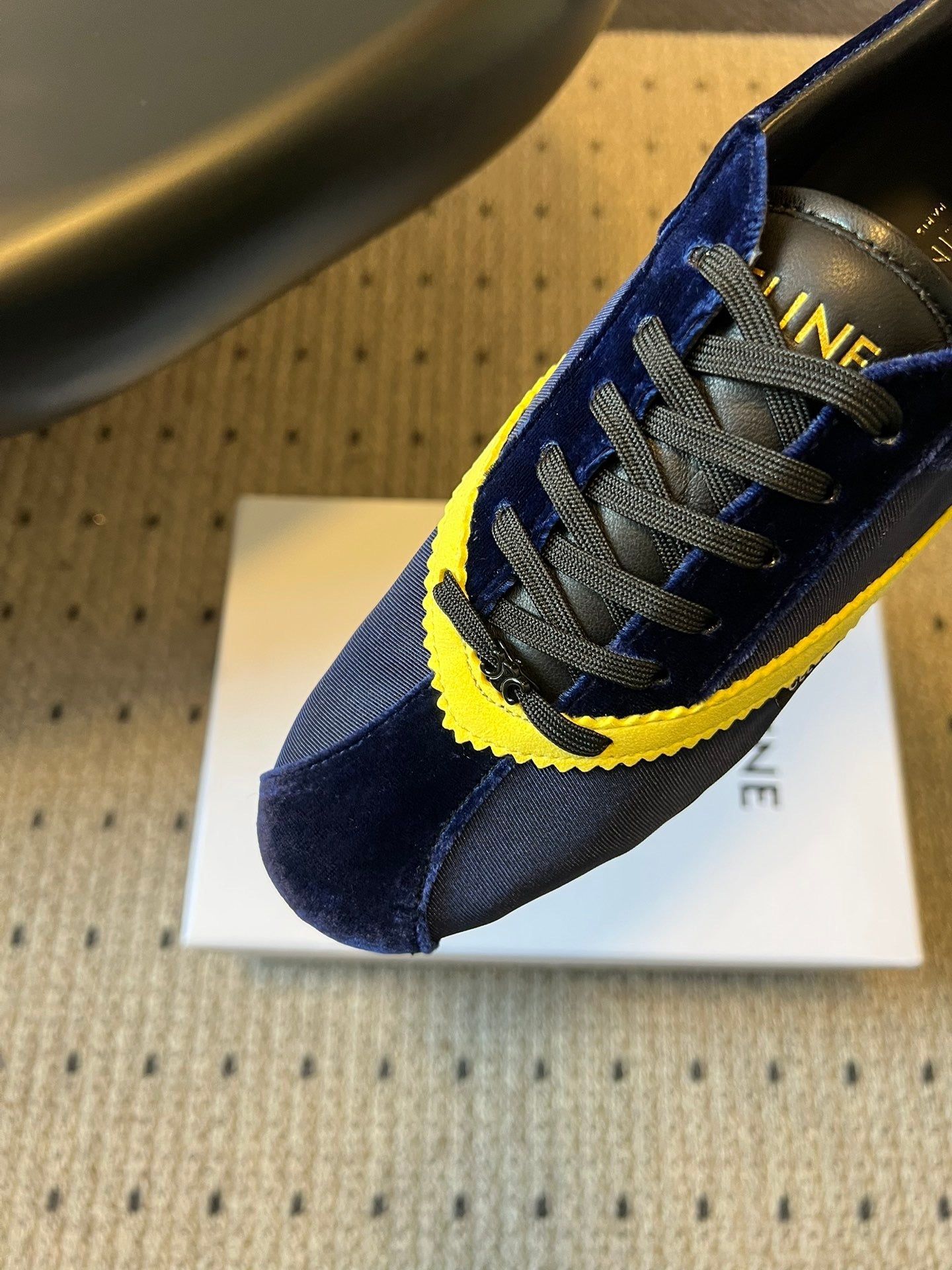 CEL FLAT SNEAKERS