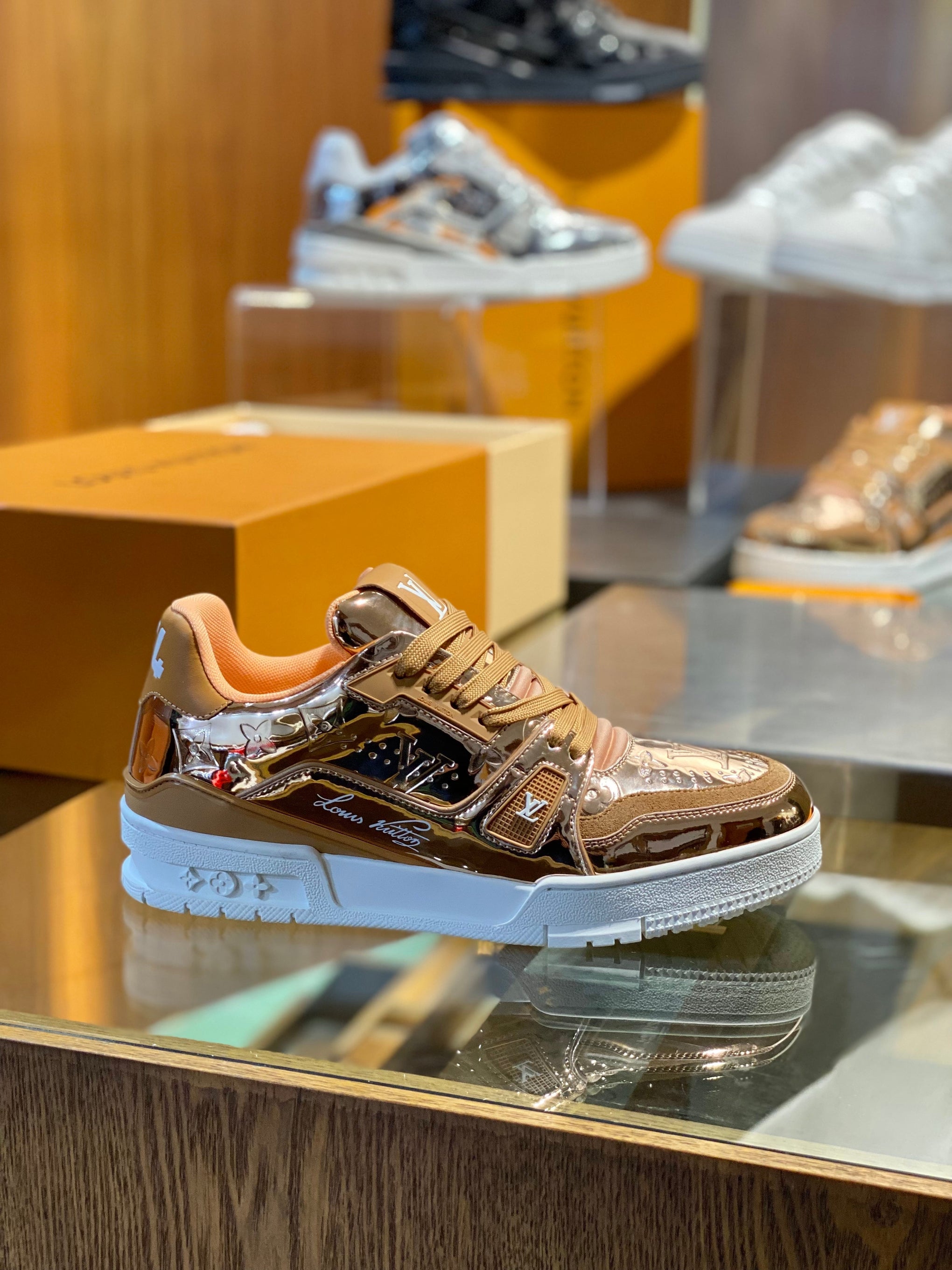 LOU TRAINERS