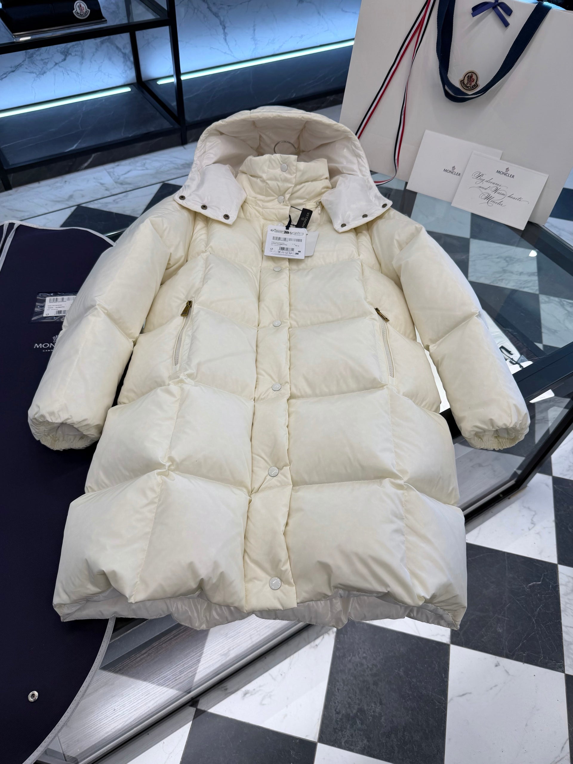 MONC LITTE COAT