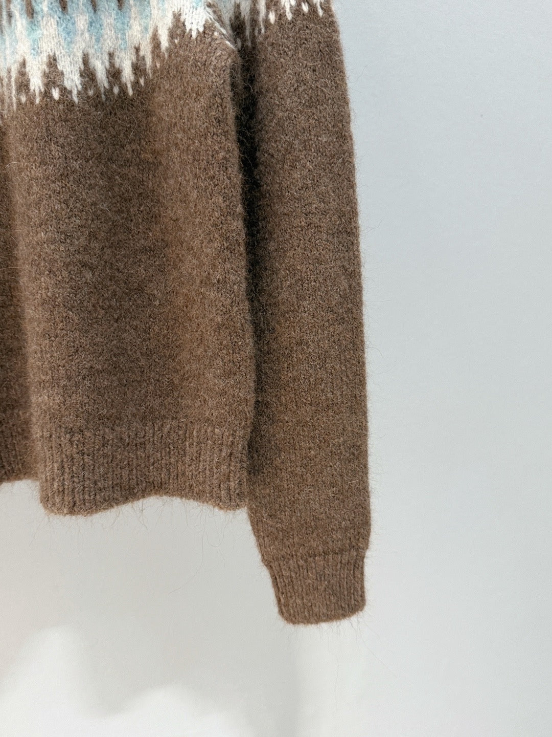 LOU JUMPER