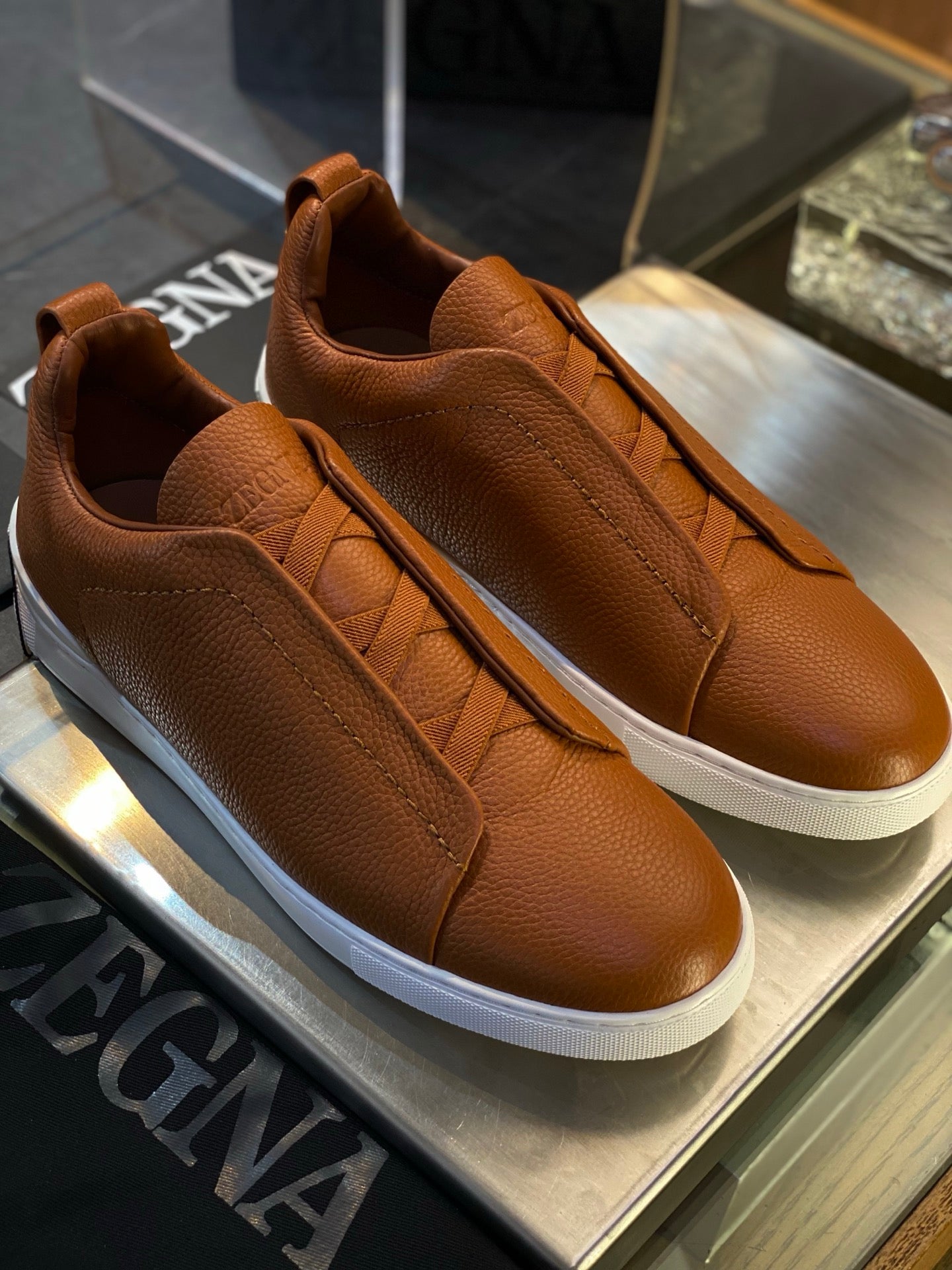 ZEGN TRIPLE STITCH SNEAKER
