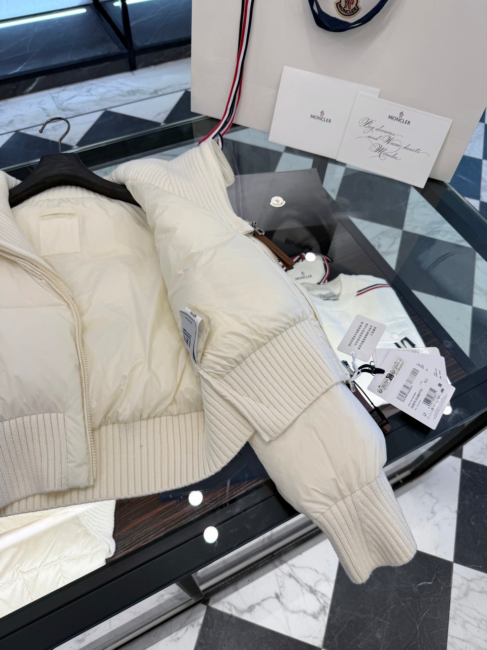 MONC JADEITE JACKET