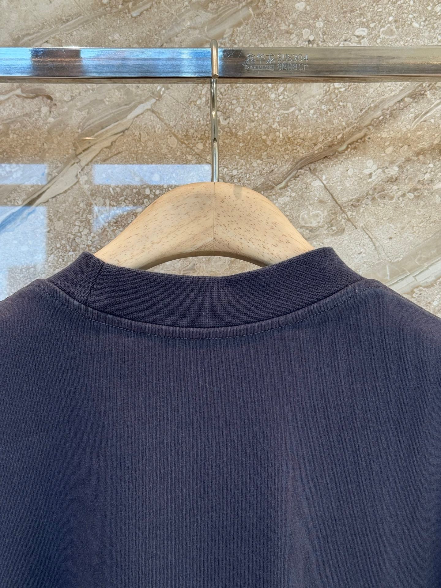 ALEXANDER W T-SHIRT