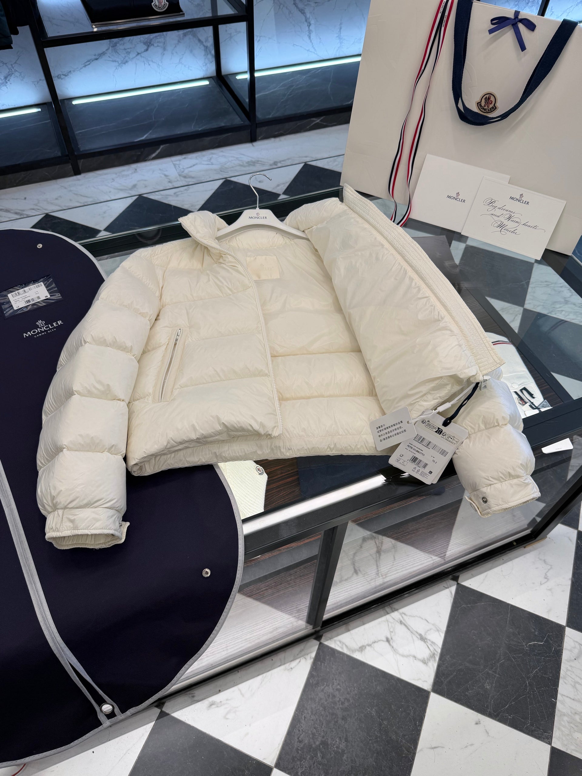 MONC PETRA JACKET