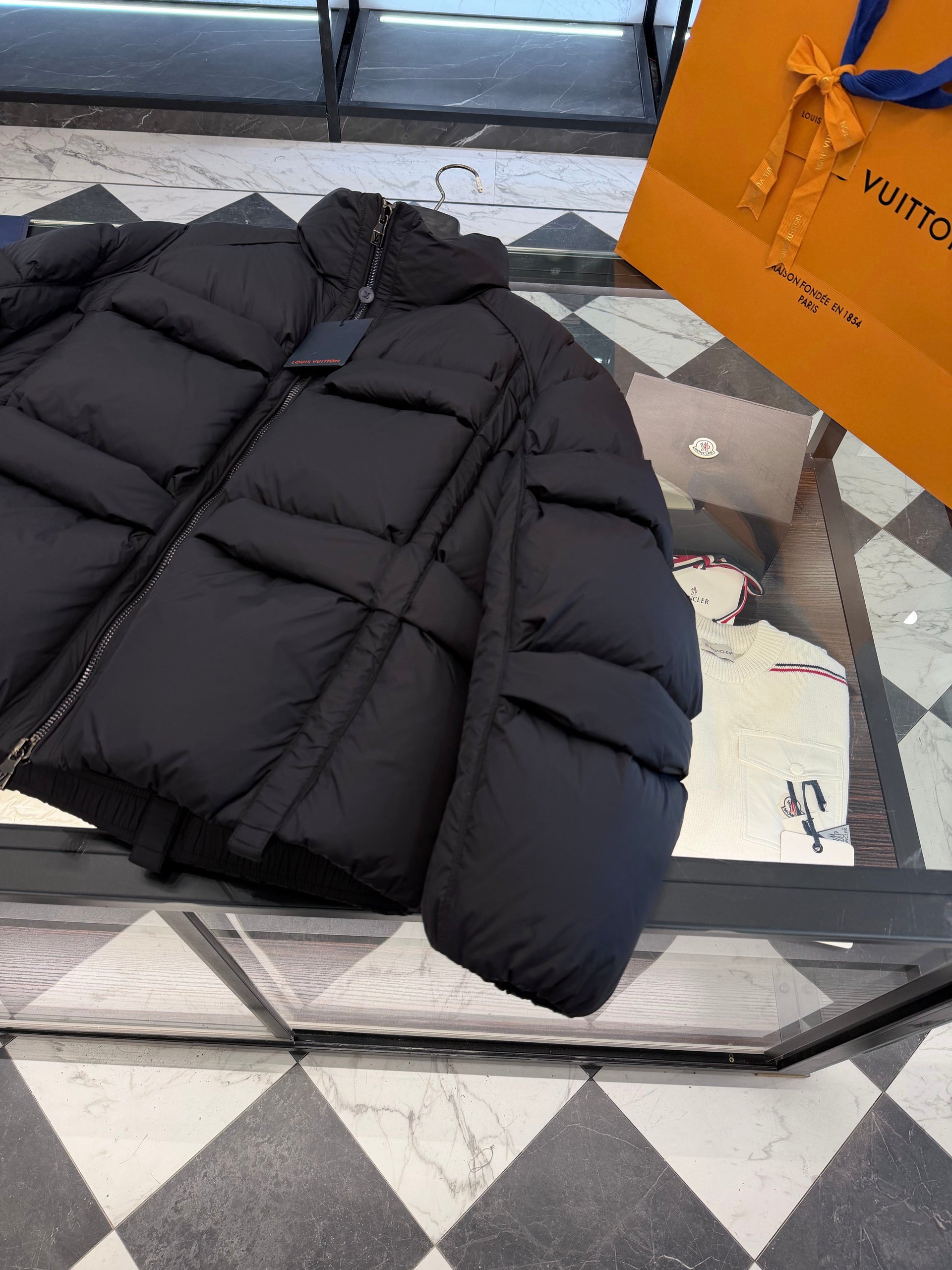 LOU PUFFER JACKET