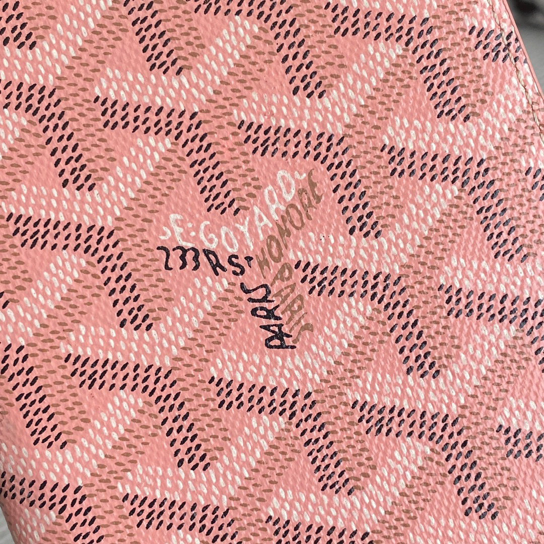 GOYA GRENELLE PASSPORT COVER