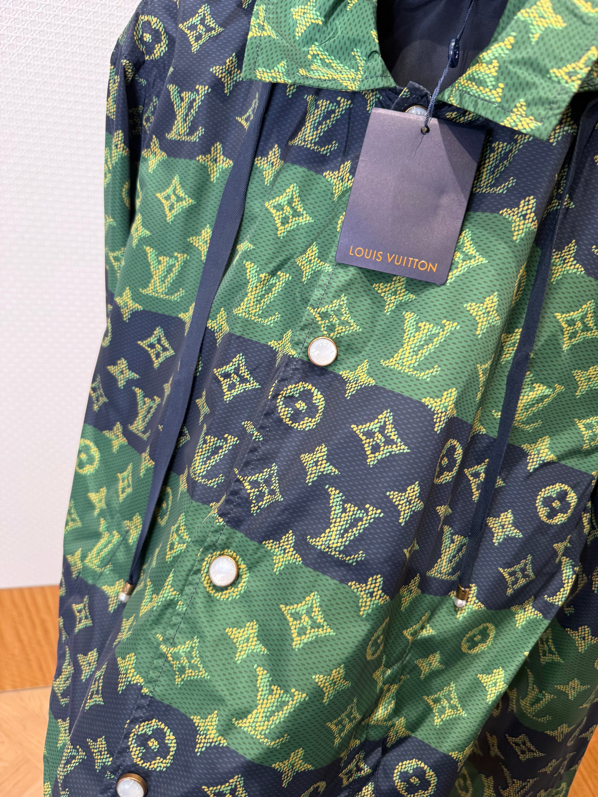 LOU JACKET