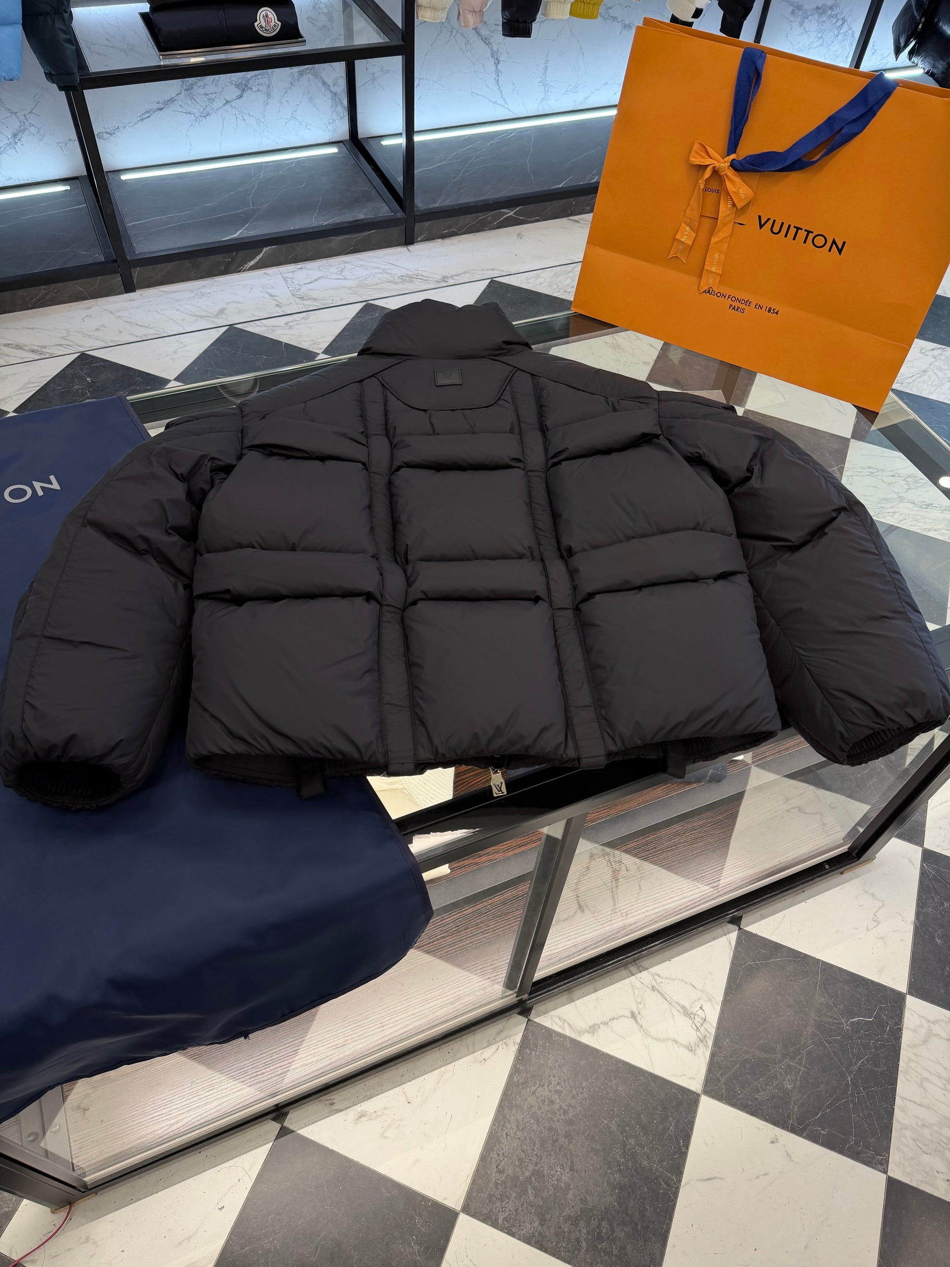 LOU PUFFER JACKET