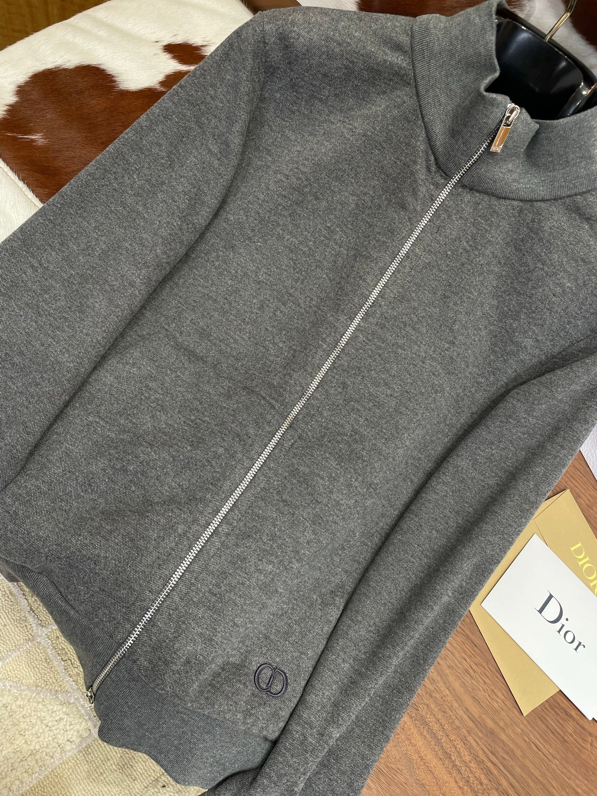 CD ZIP SWEATSHIRT