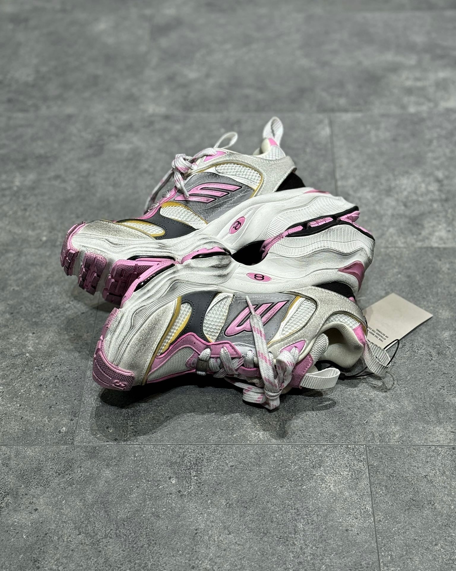 BAL CARGO TRAINERS
