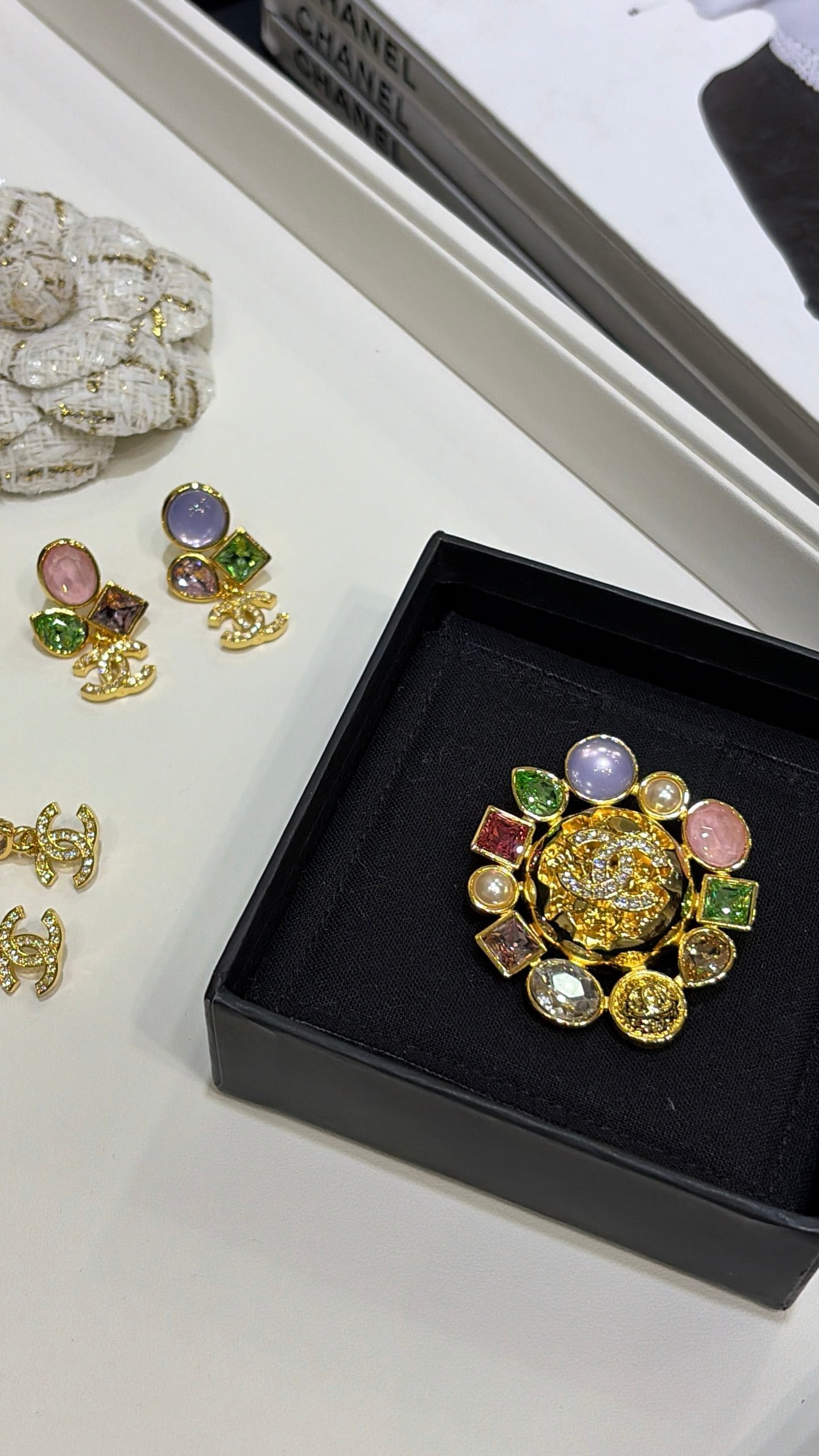 CC BROOCHE