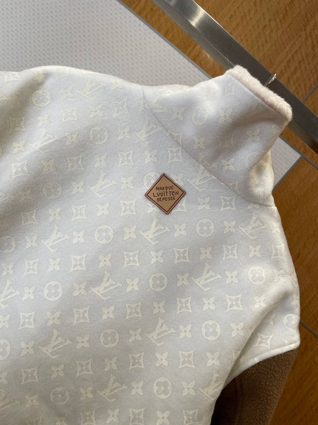 LOU JACKET