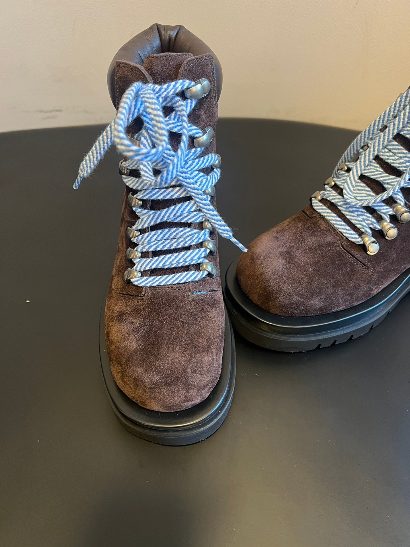 BOTT V BOOTS