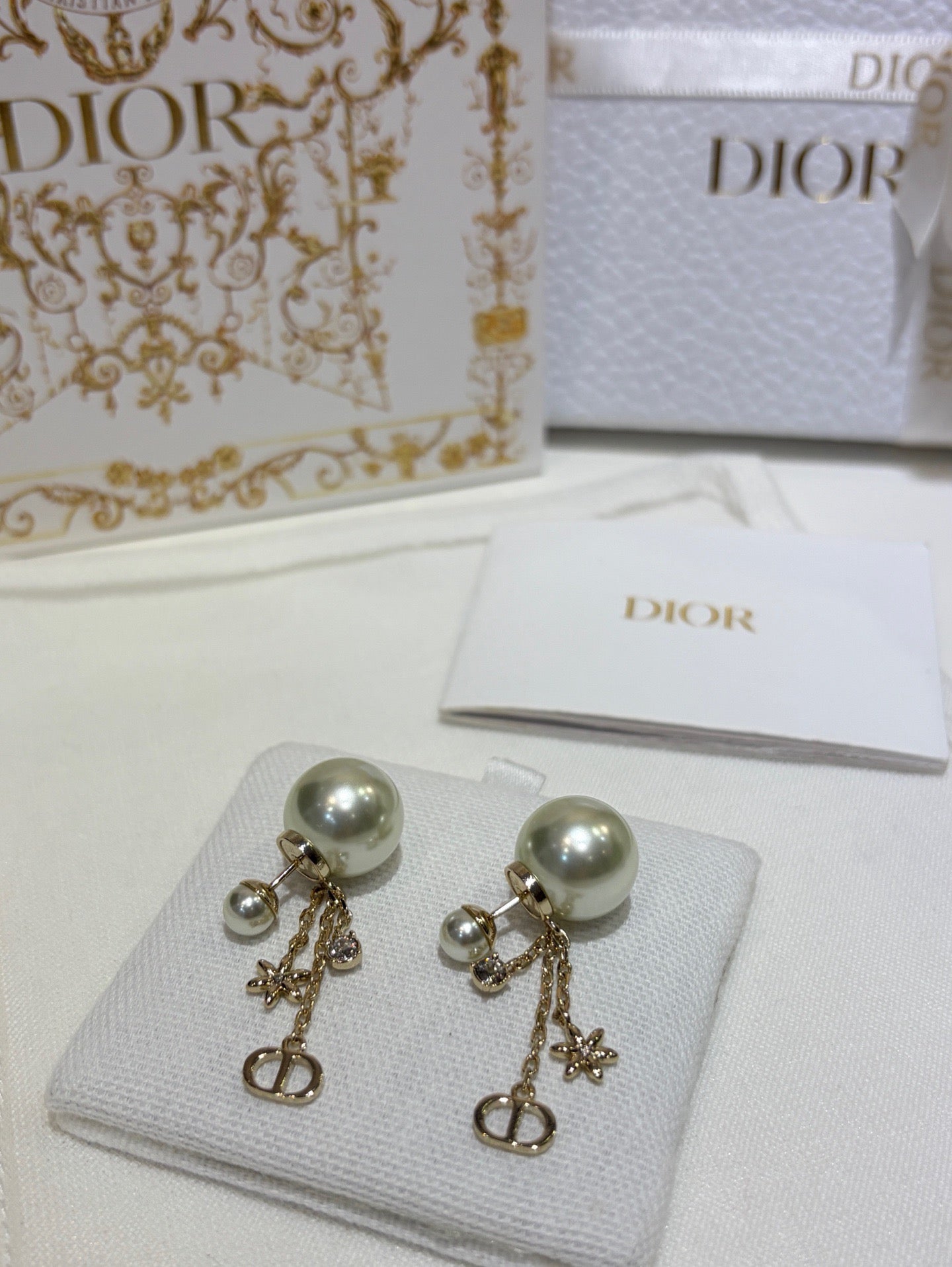 CD EARRINGS