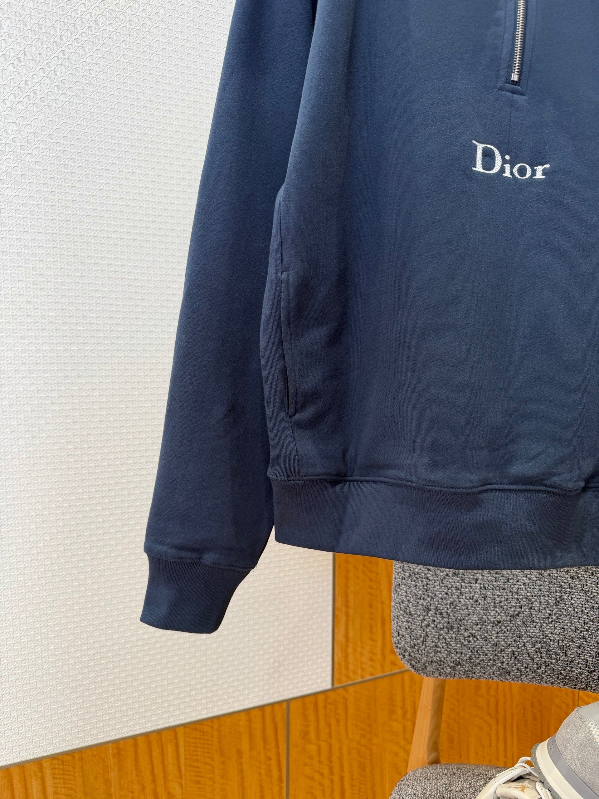 CD SWEATSHIRT