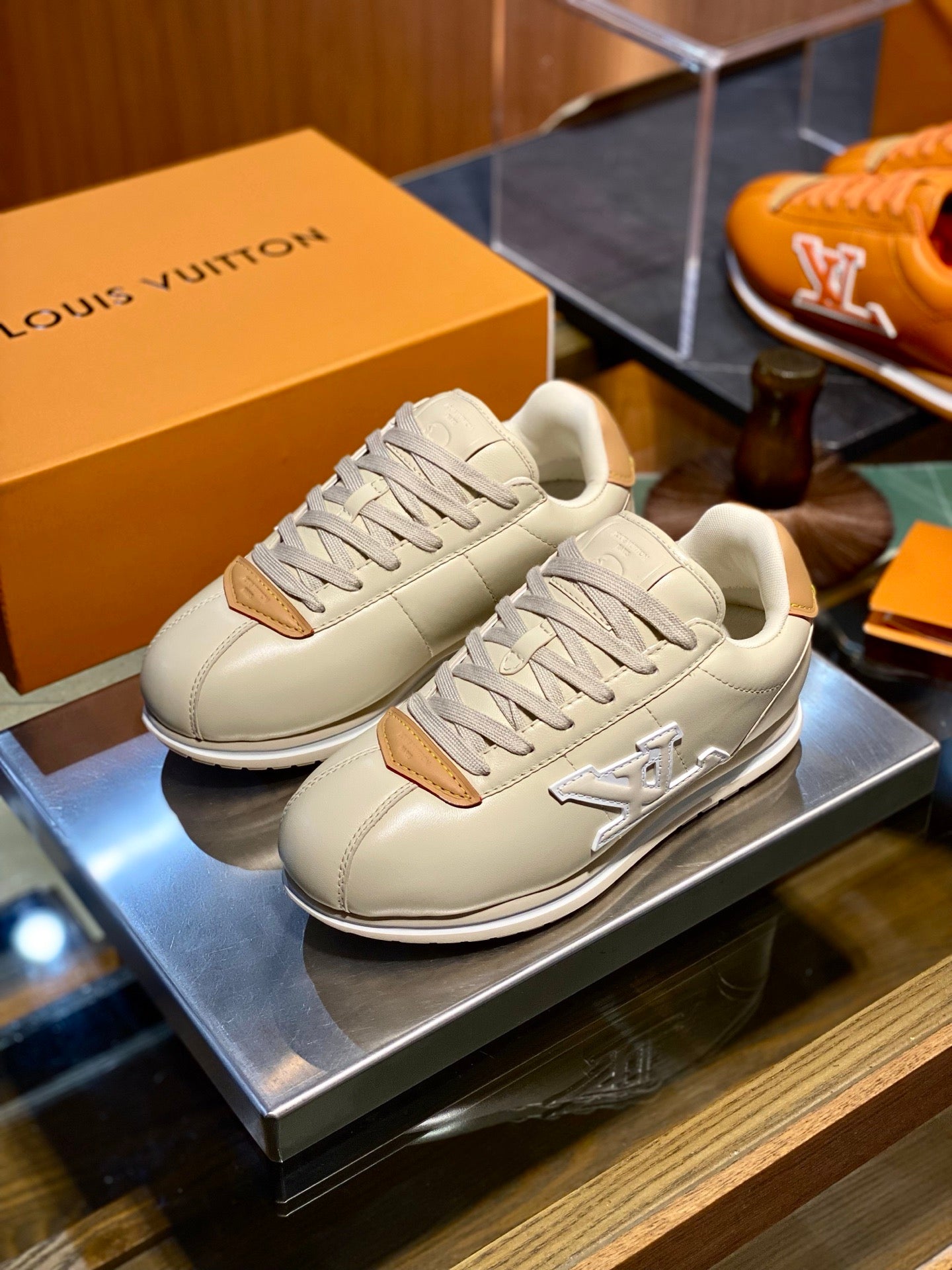 LOU BUTTERSOFT SNEAKERS