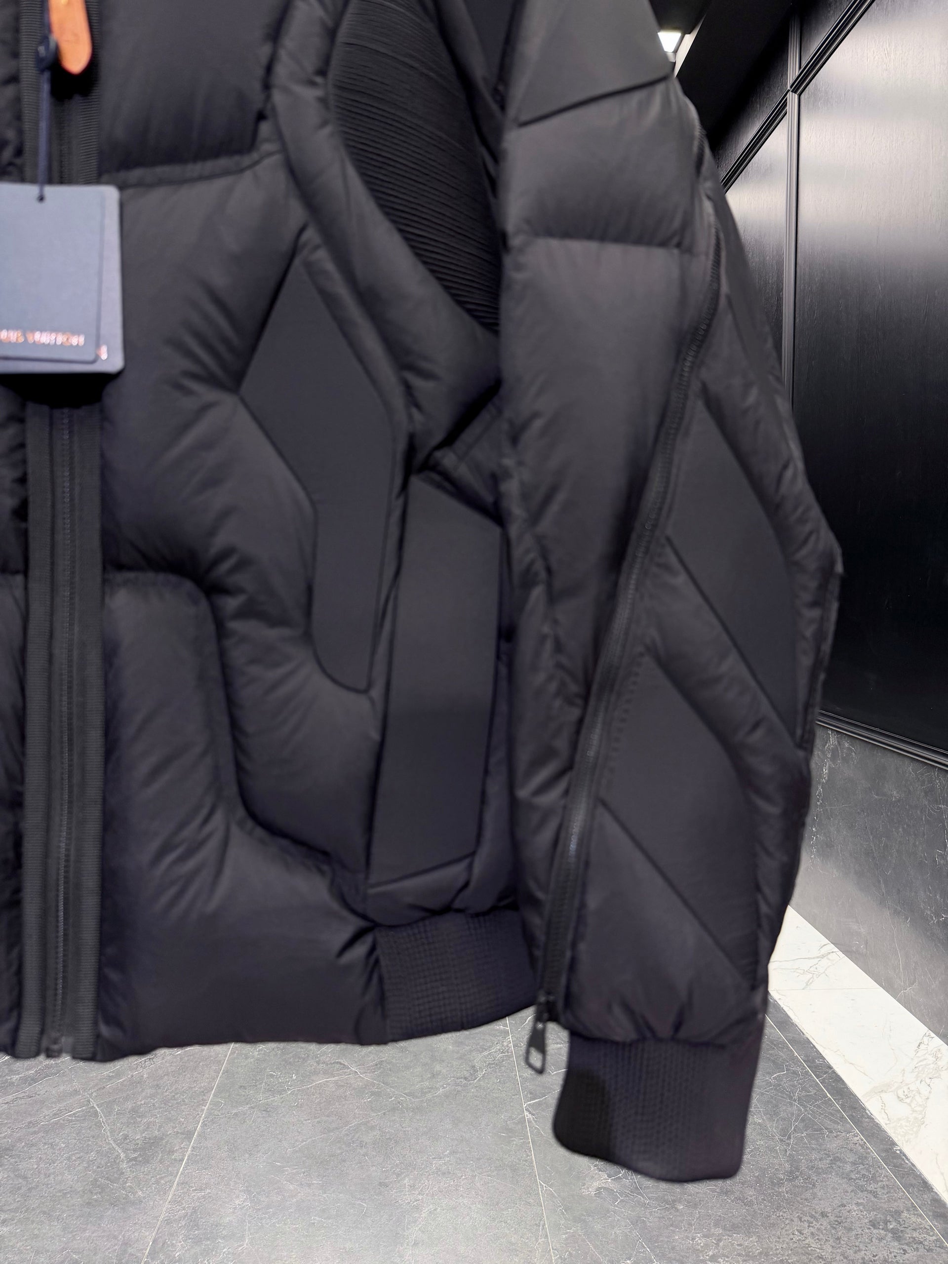 LOU JACKET
