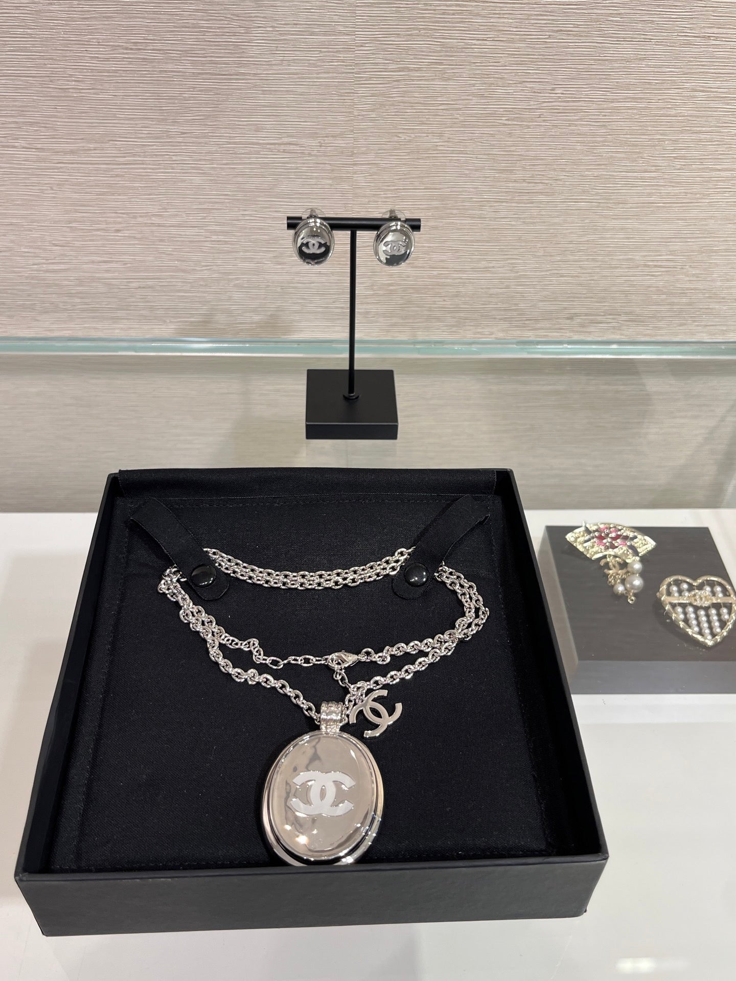 CC NECKLACE