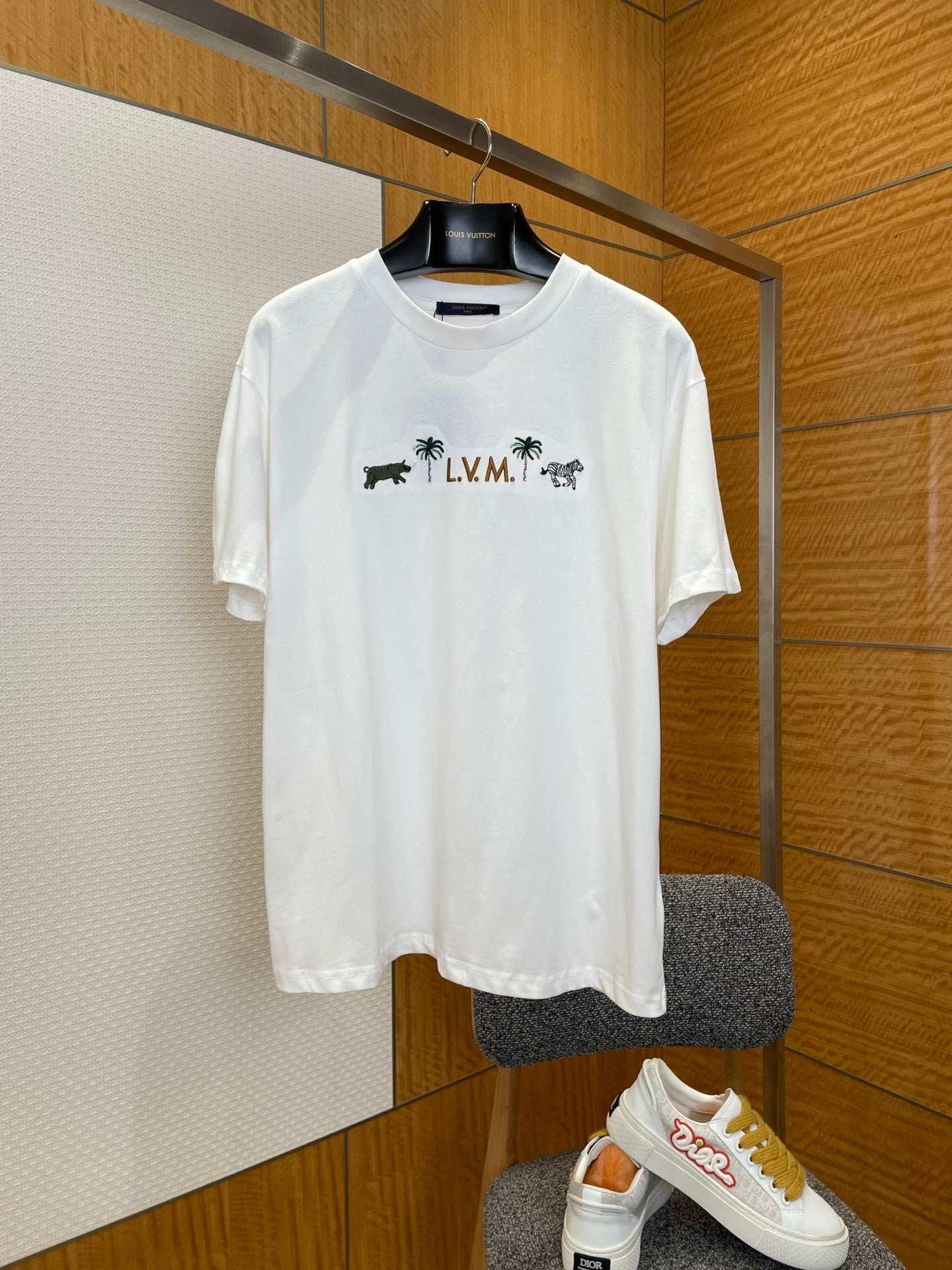 LOU T-SHIRT