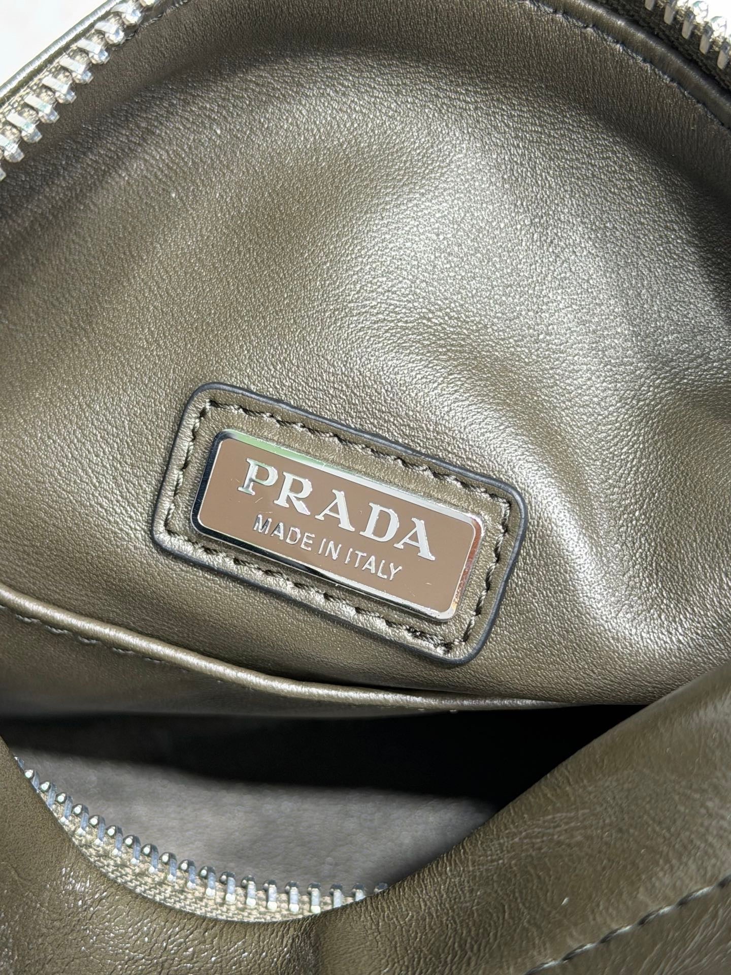 PD ANTIQUED SHOULDER BAG