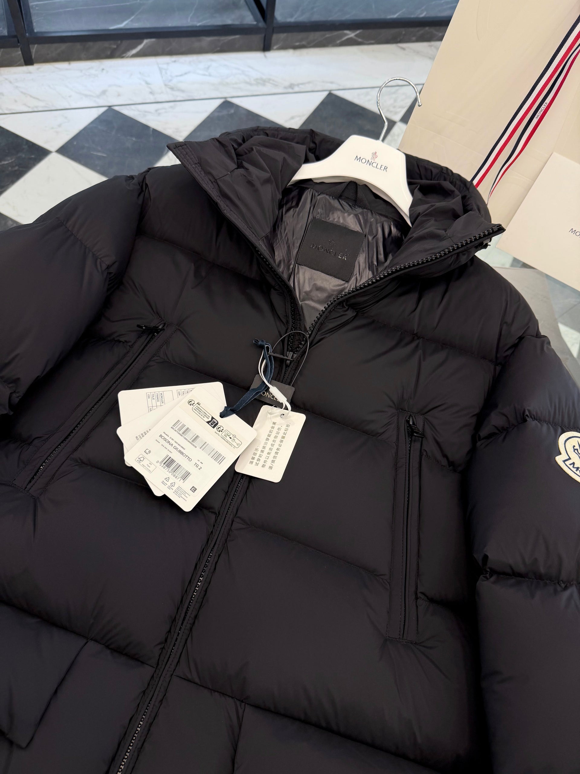 MONC BOSONA COAT