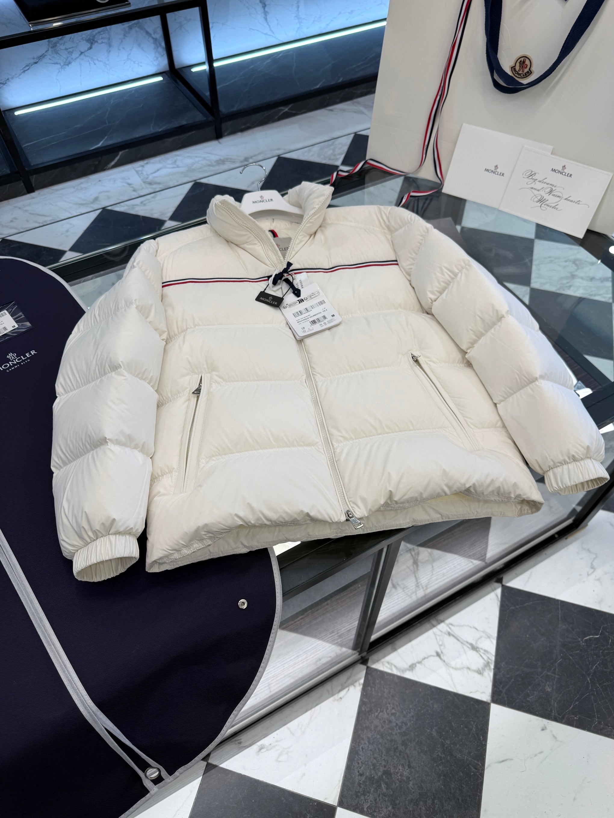 MONC BOUVAQUE JACKET