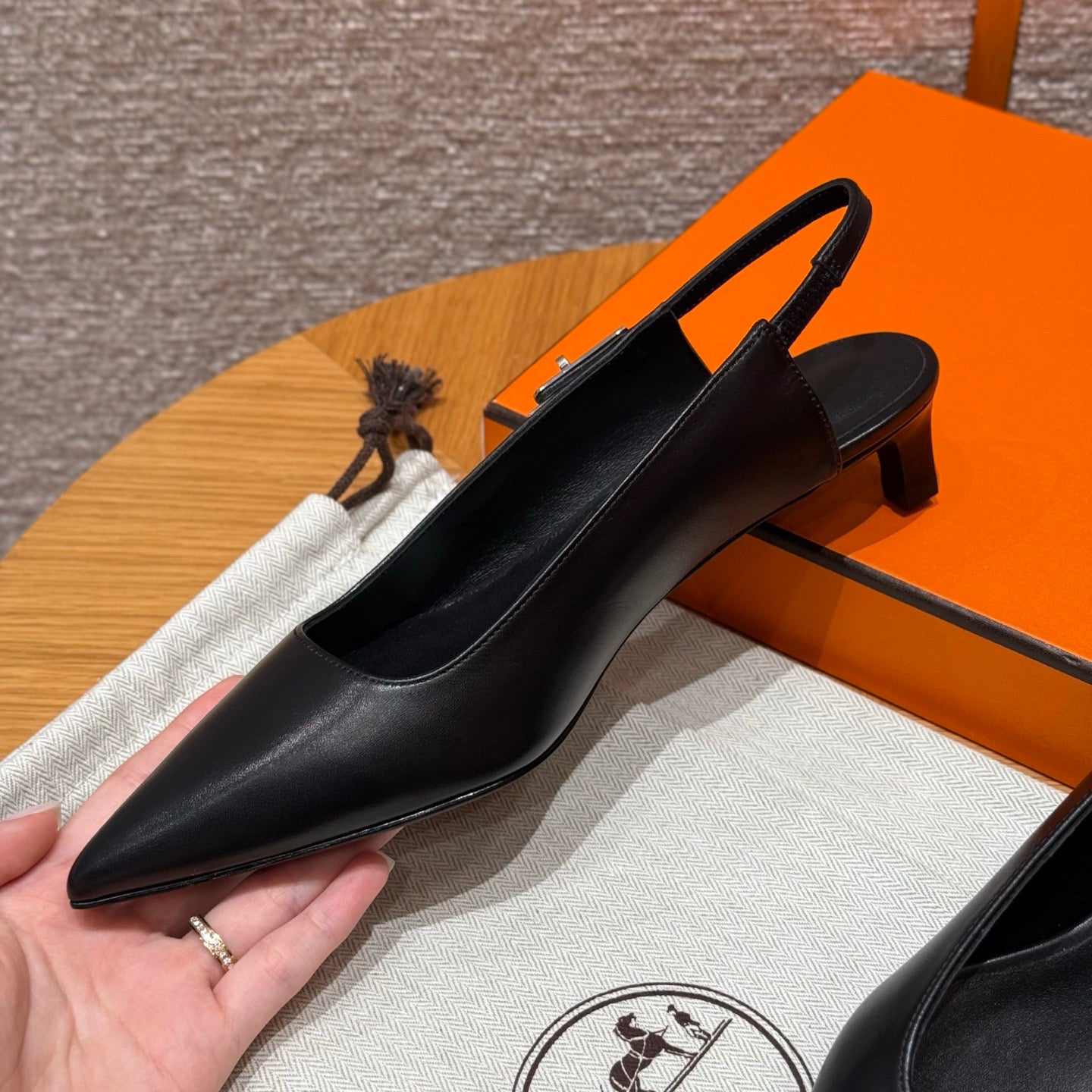 HERM LOVER 40 PUMPS