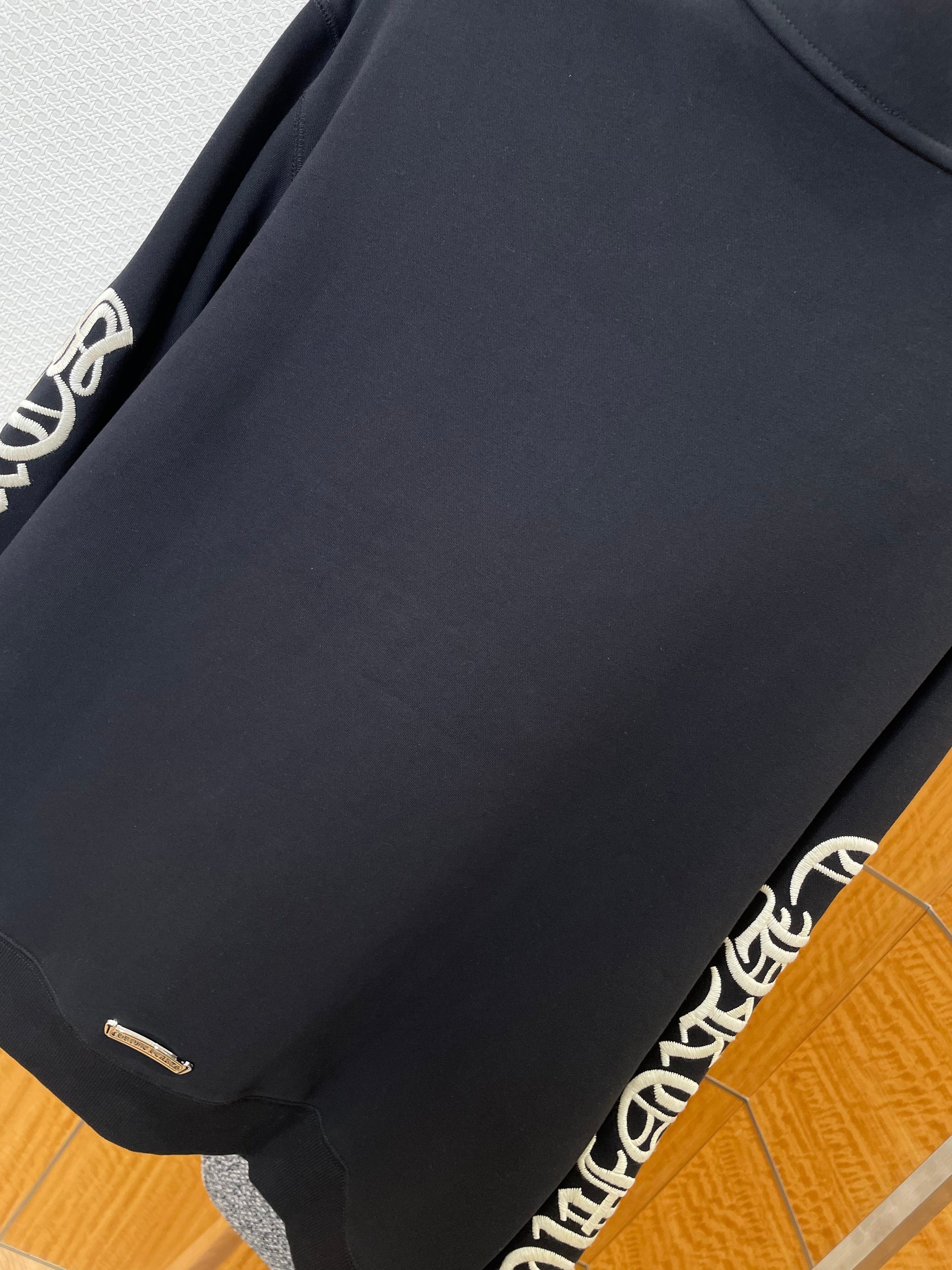 CHROME H SWEATSHIRT