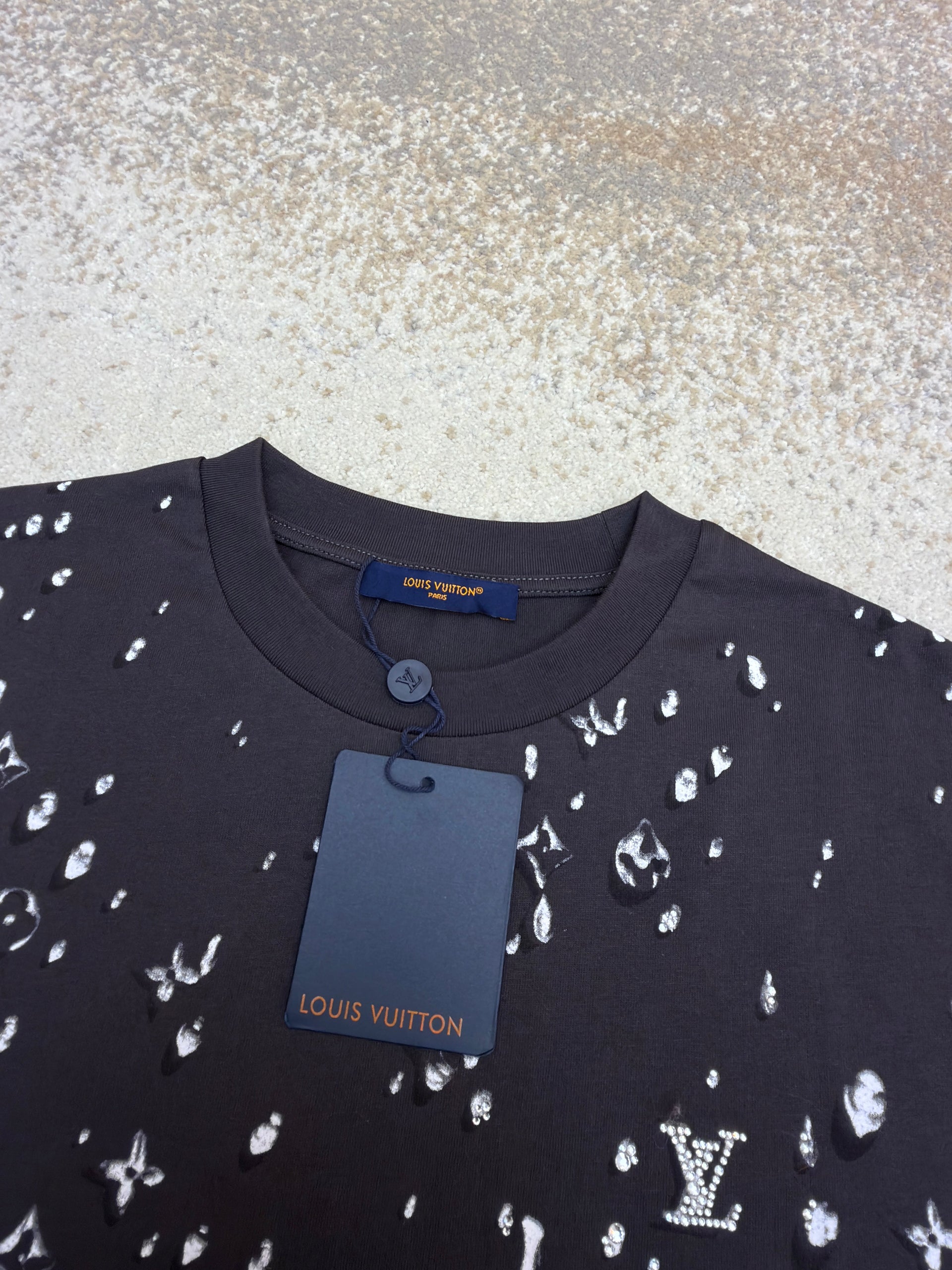 LOU T-SHIRT