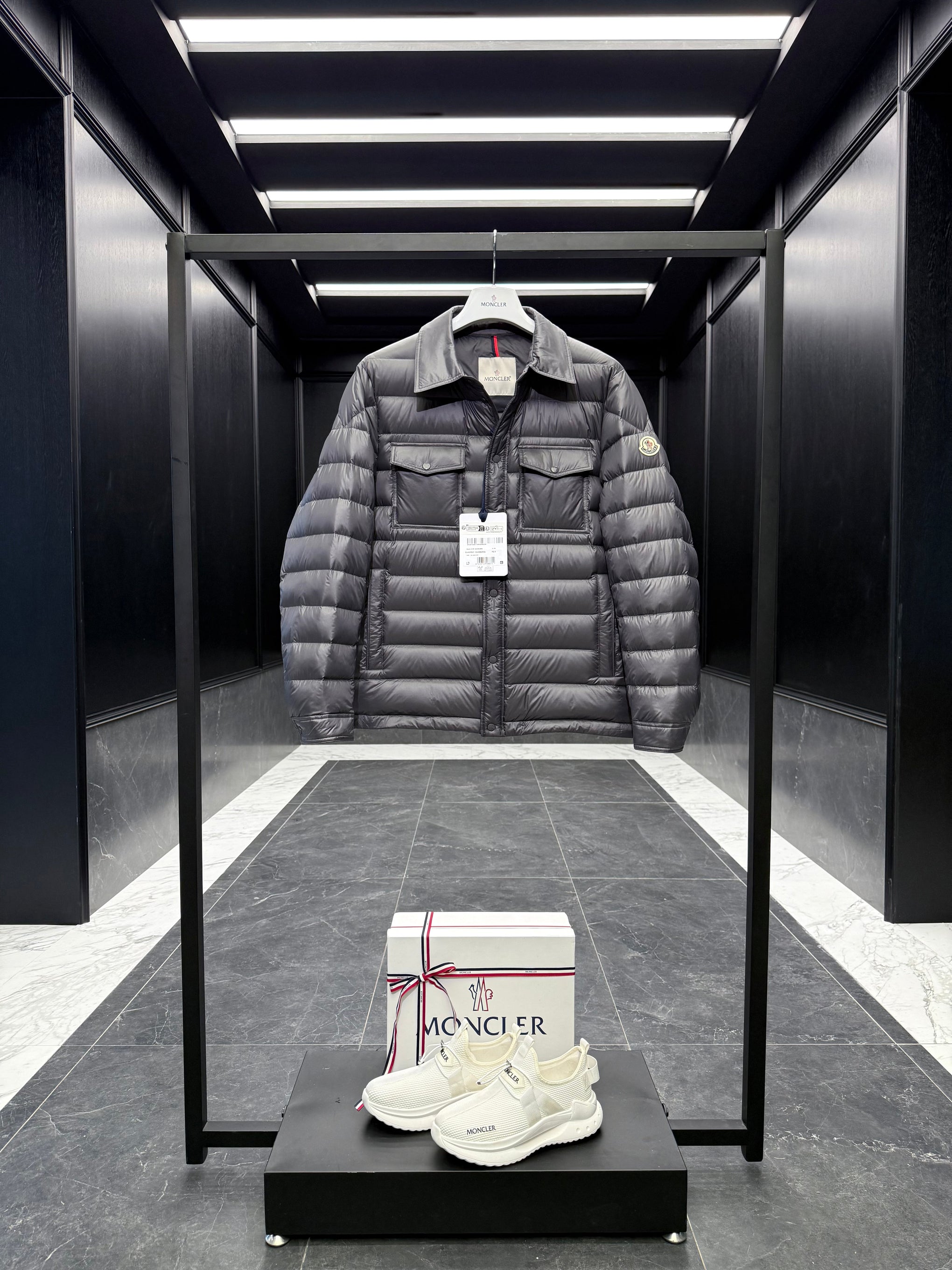 MONC CHAMBLY JACKET